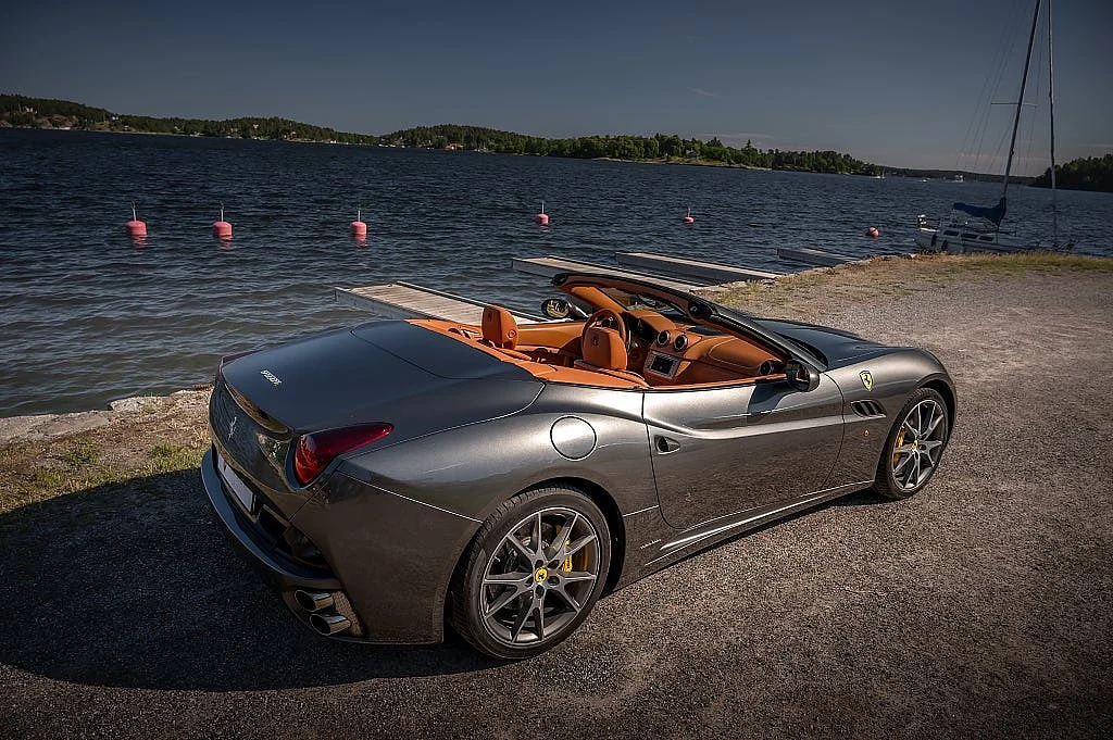 Bild von 2010 Ferrari California (7)