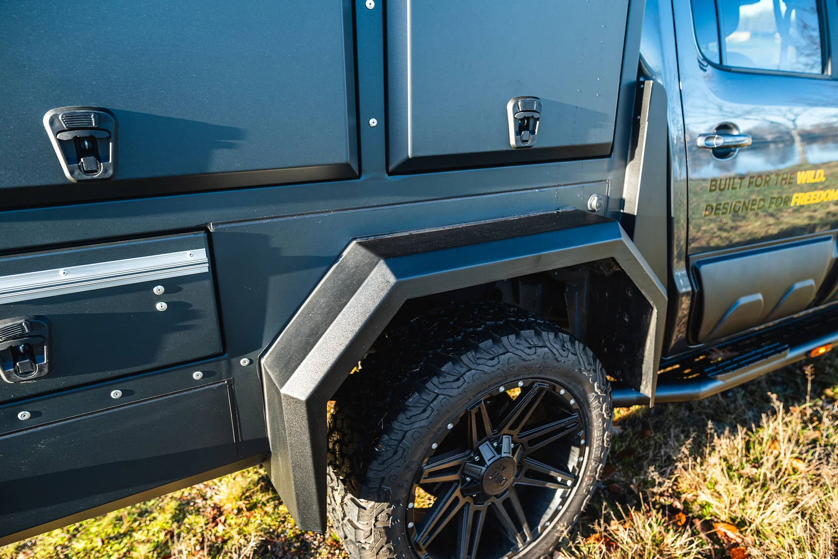 Exterior image of 2020 Northea Camper Expedition Volkswagen Amarok (74)