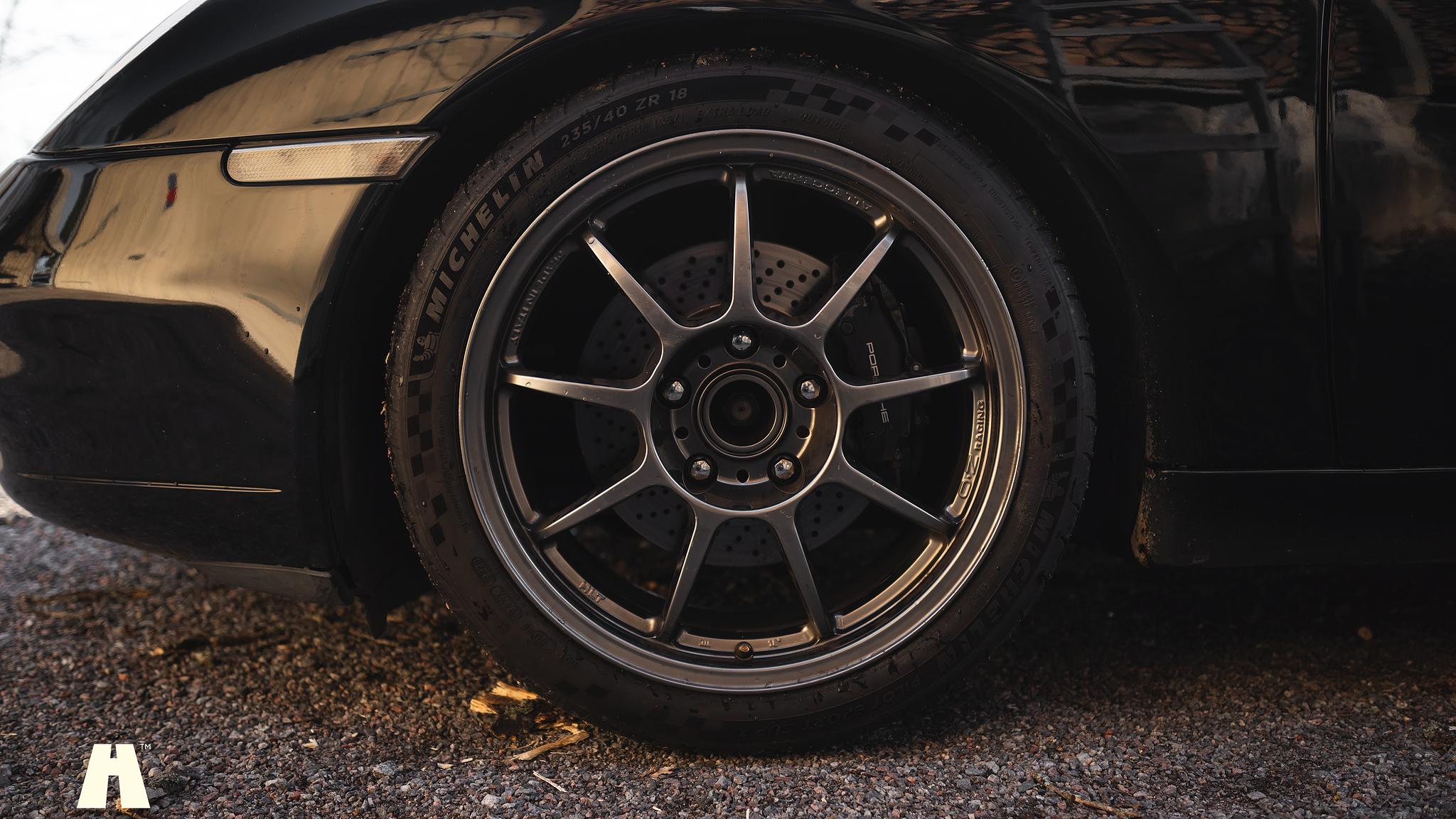 Exterior image of 1998 Porsche 996 Carrera 2 “Clubsport”
