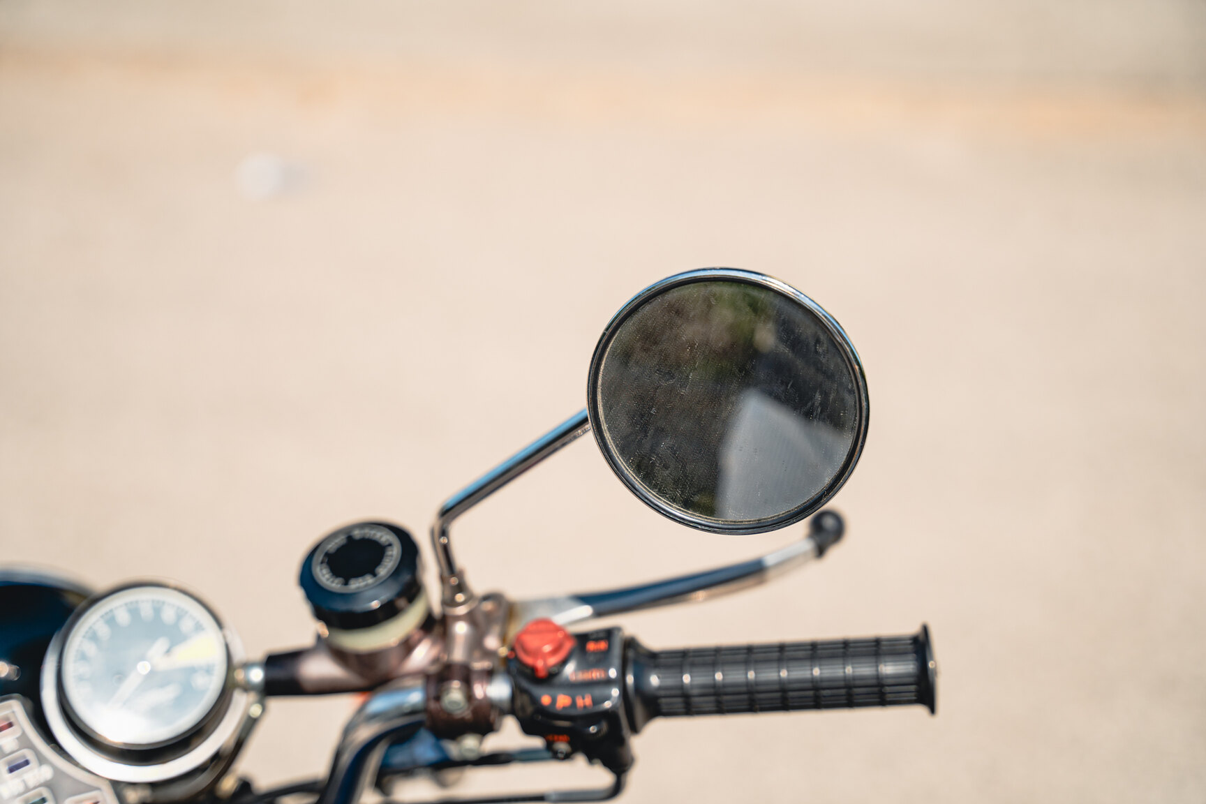 Exteriörbild på 1975 Honda CB 400 Four