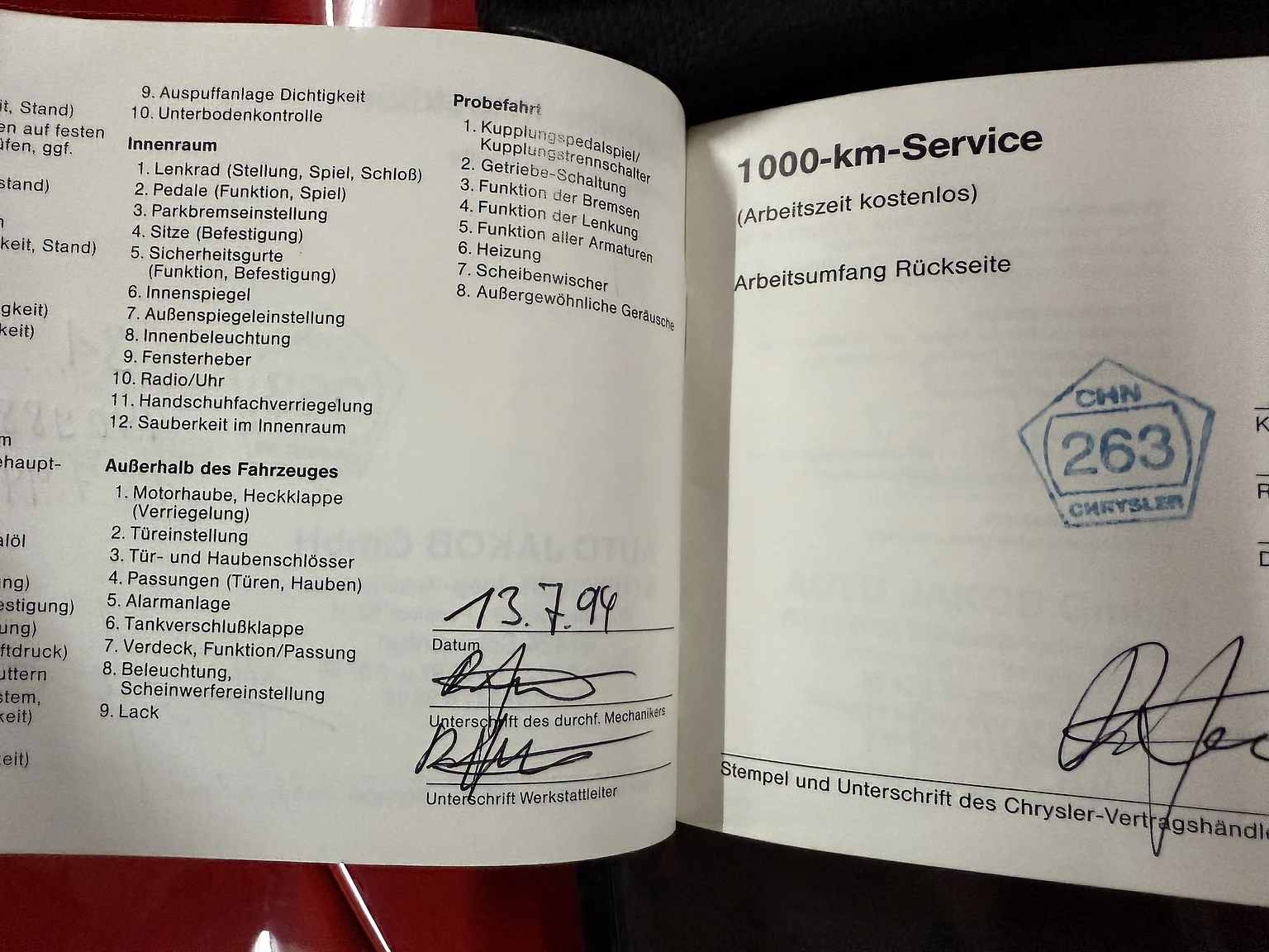 Documentation for 1994 Chrysler Viper (7)