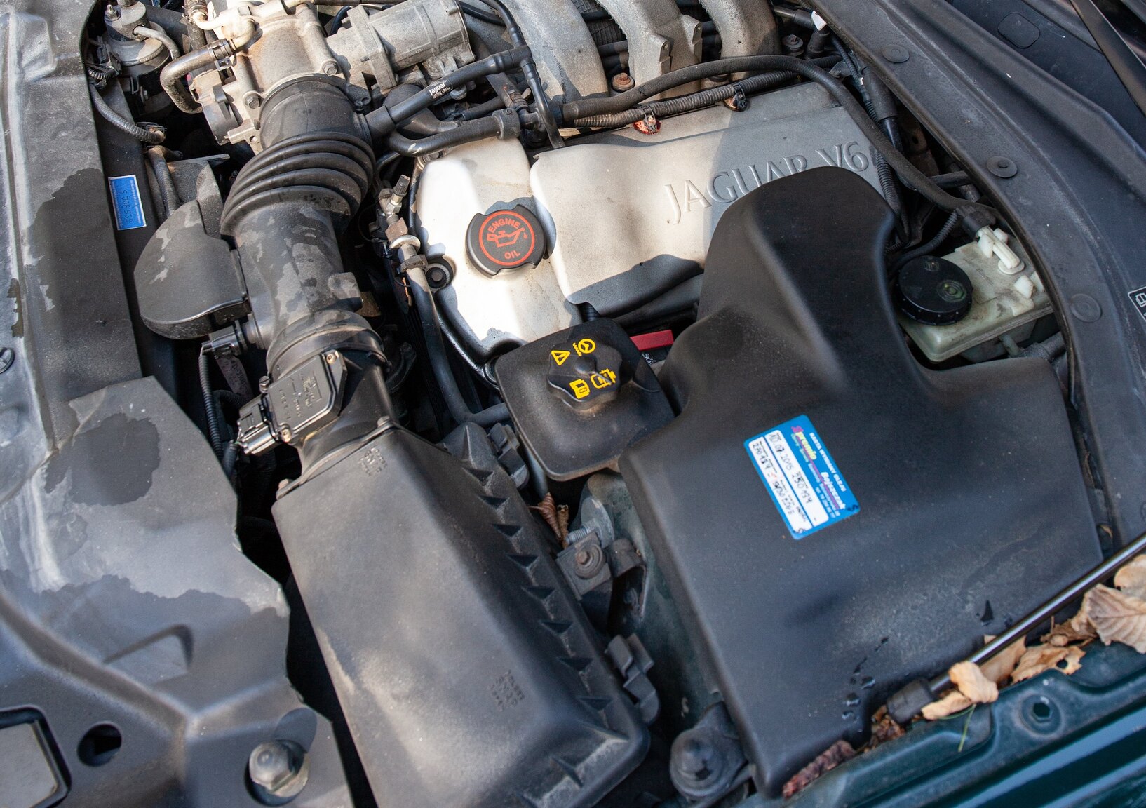 Image of 1999 Jaguar S-Type V6 mechanics