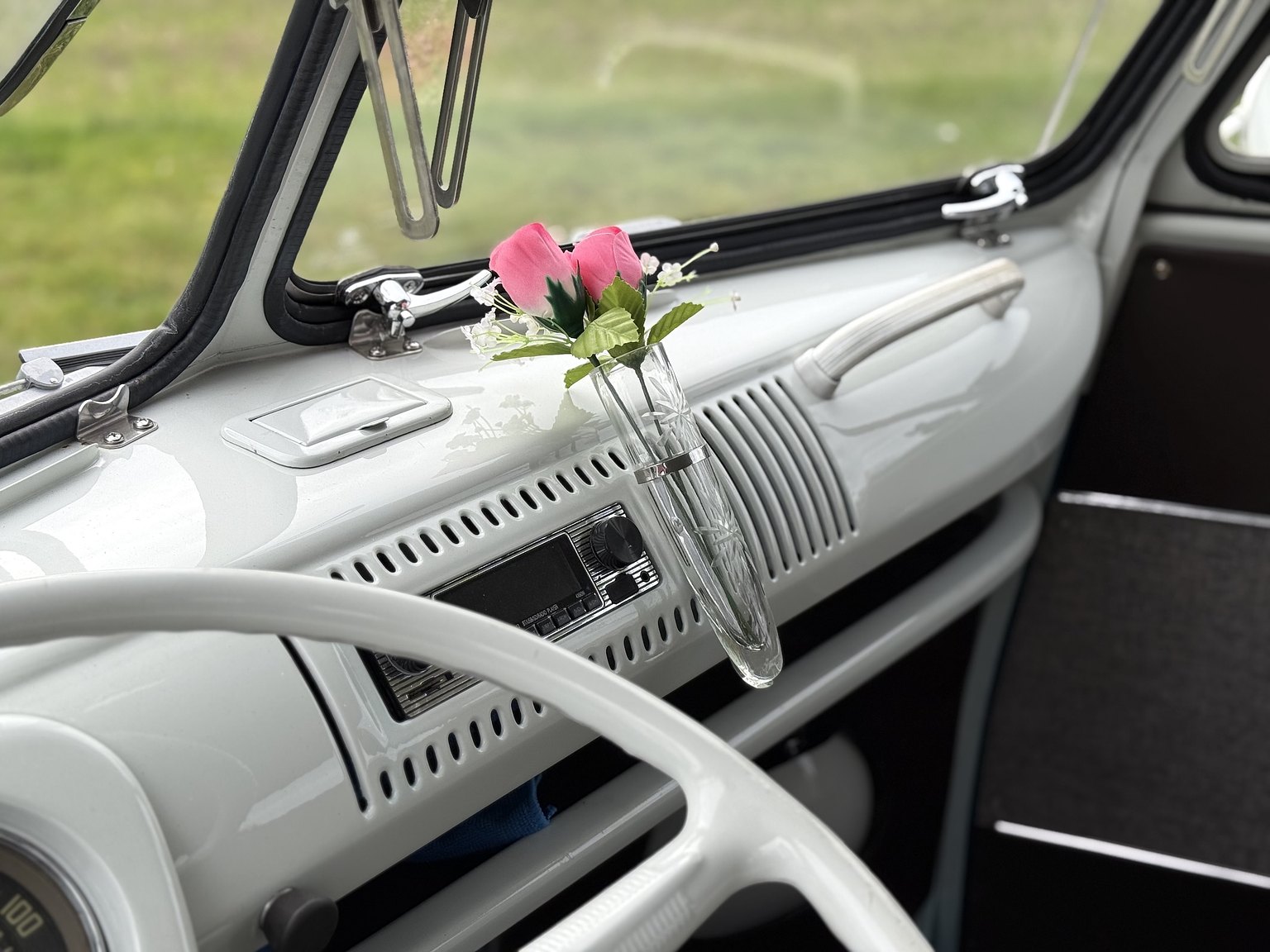 Interior image of 1967 Volkswagen T1 Kleinbus