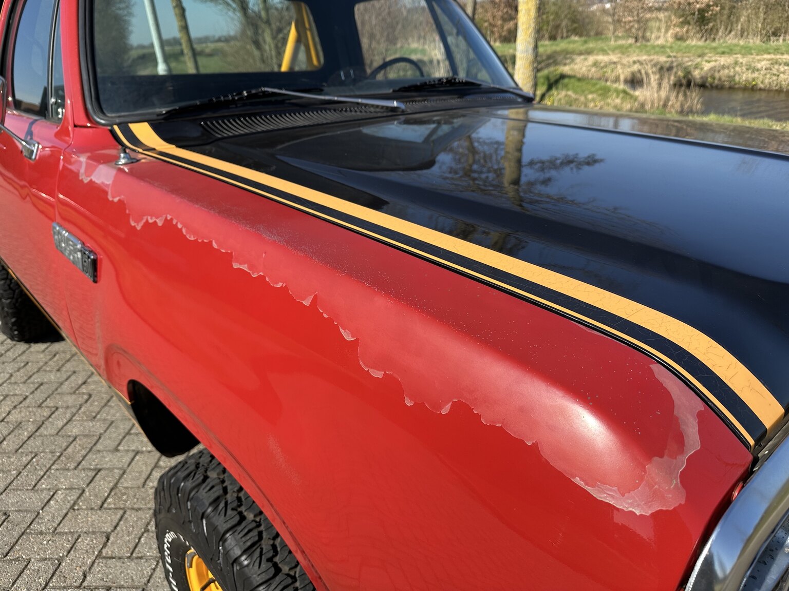 Exterior image of 1979 Dodge Power Wagon Macho