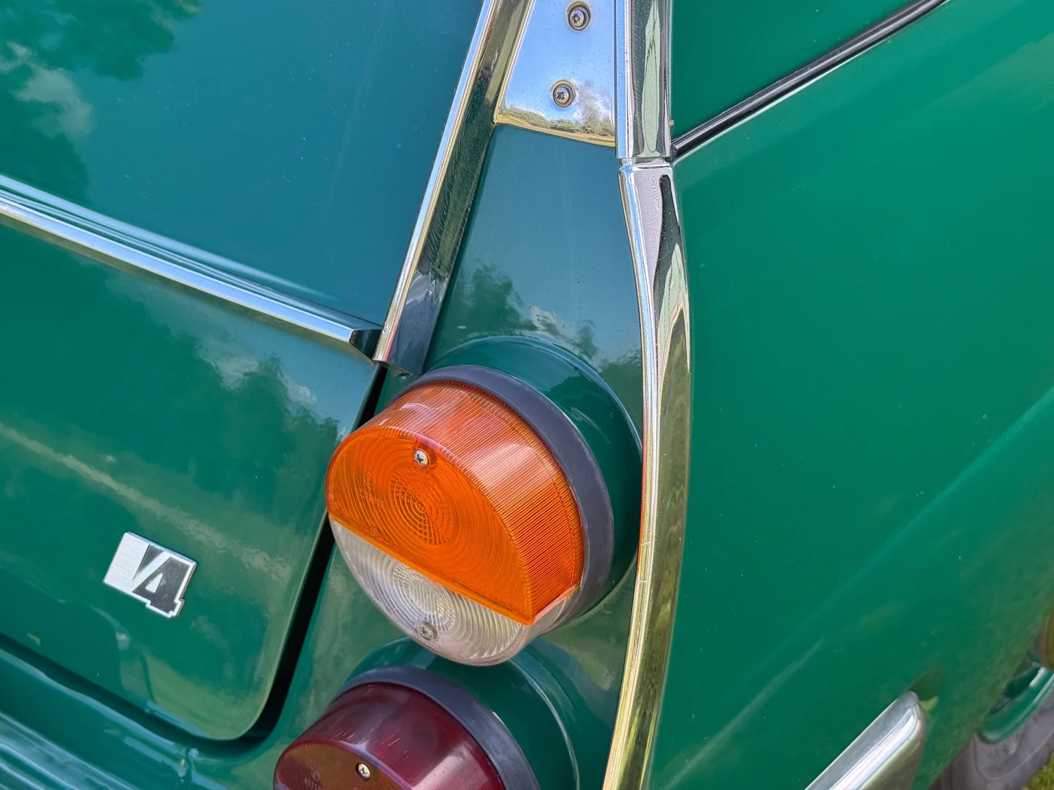 Exterior image of 1975 Saab 95 V4 kombi - 7-sits (44)