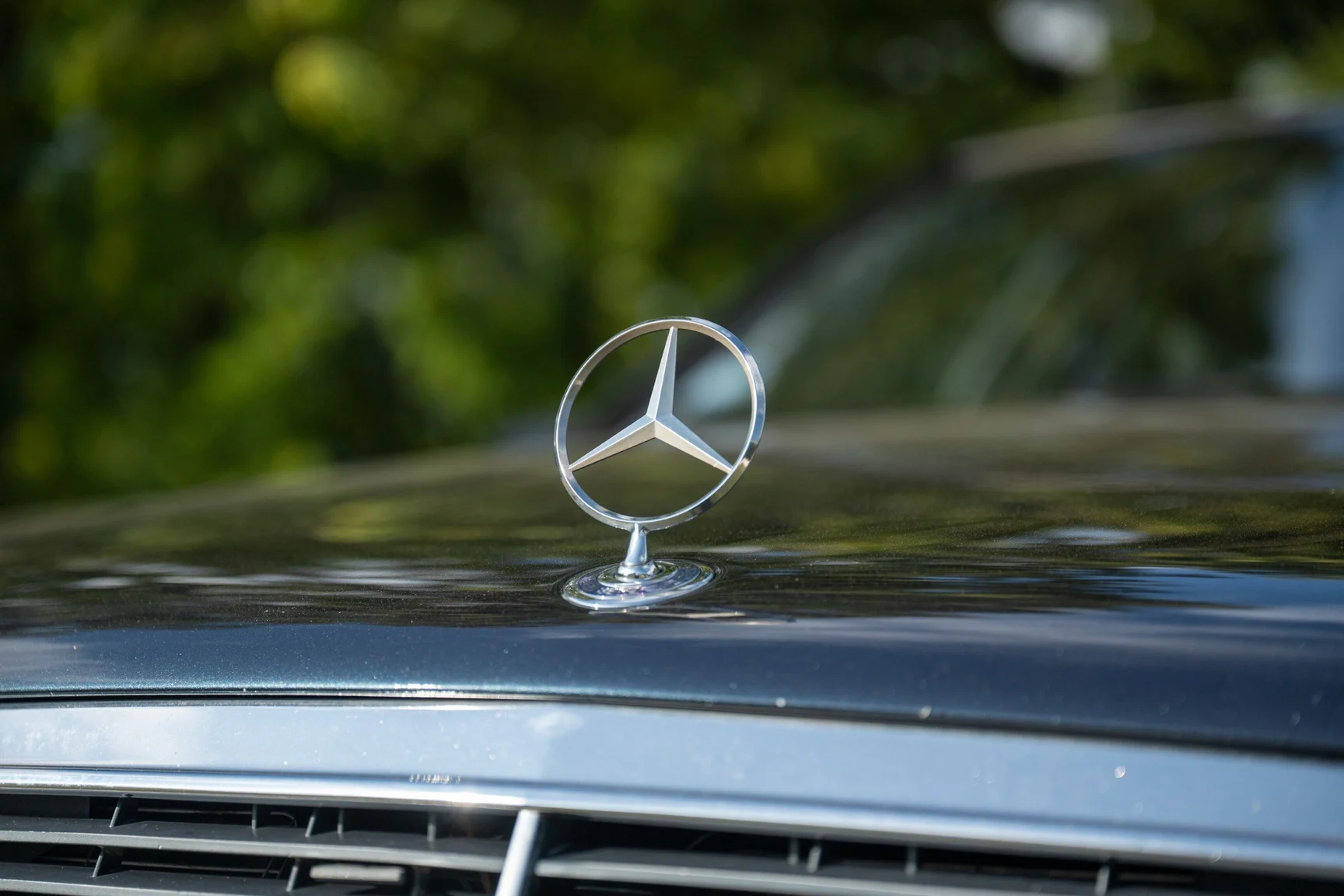 Exteriörbild på 1998 Mercedes-Benz S 500 (4)