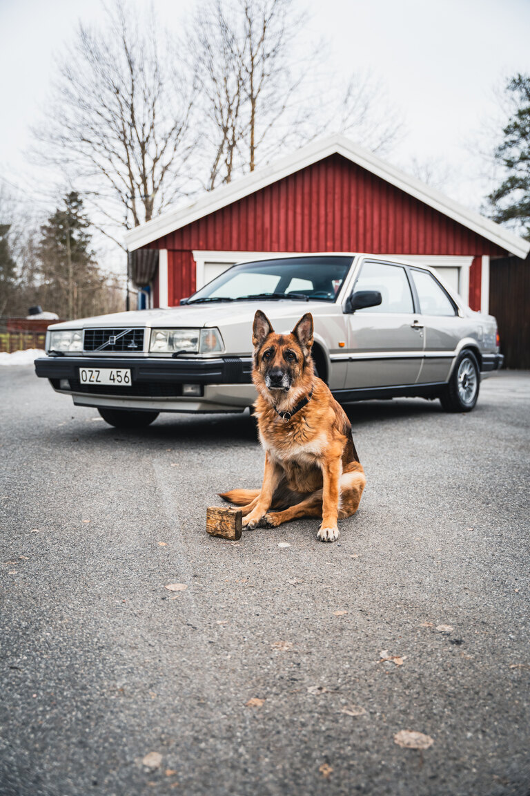 Exterior image of 1988 Volvo 780 Bertone Coupé