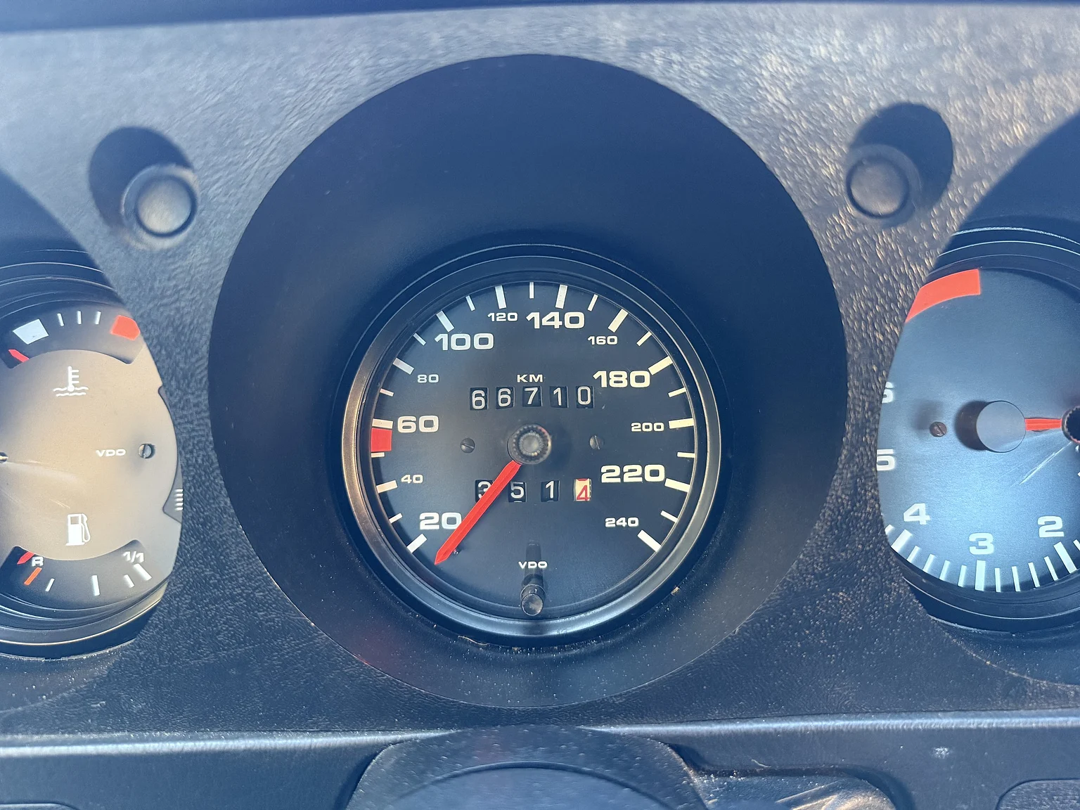 Interior image of 1979 Porsche 924  (24)