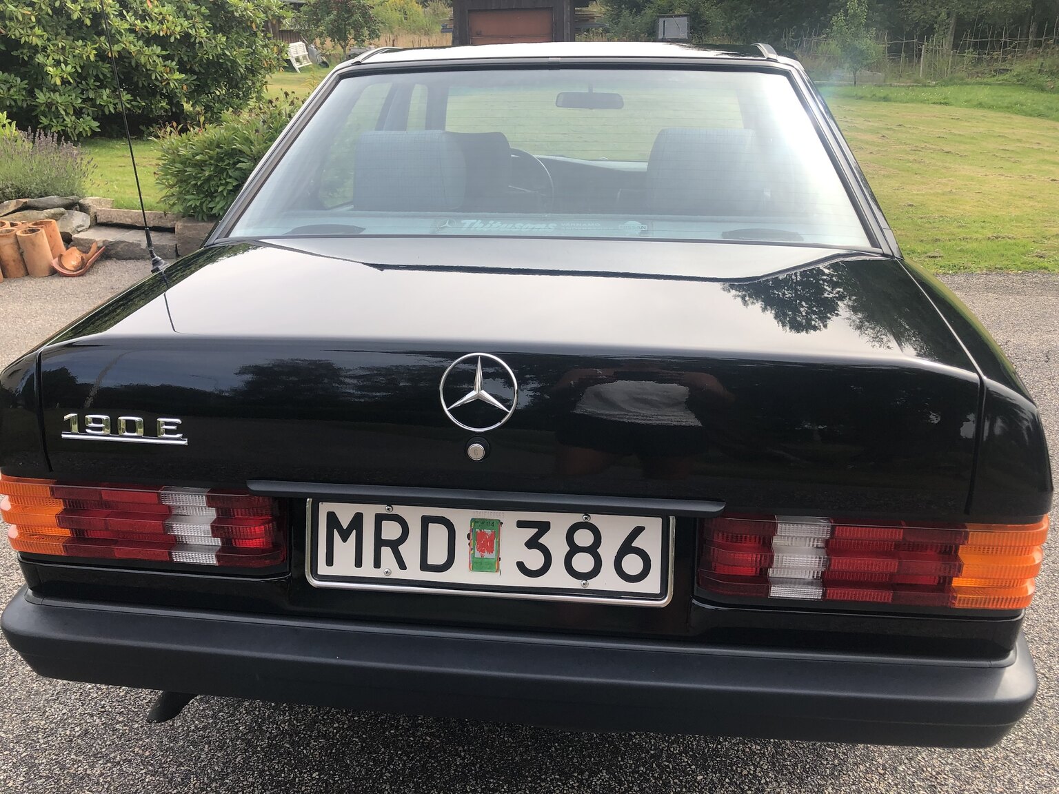 Exteriörbild på 1986 Mercedes-Benz 190E