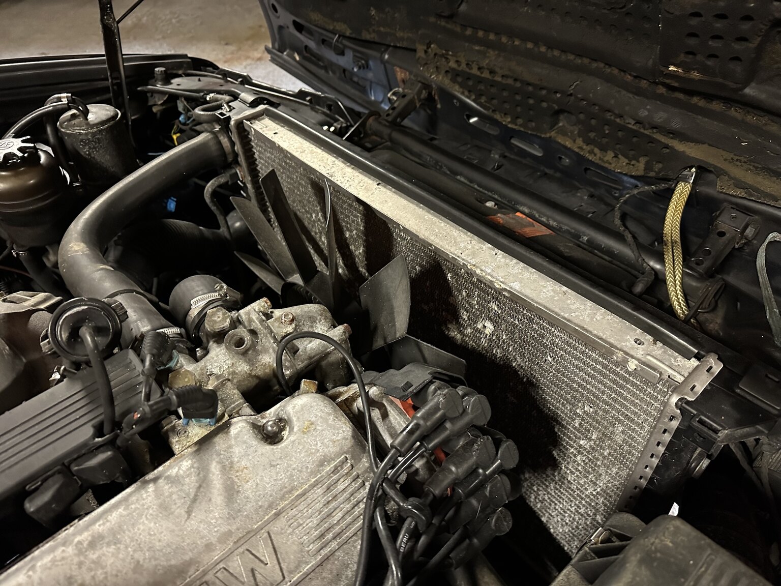 Image of 1988 BMW 535i mechanics