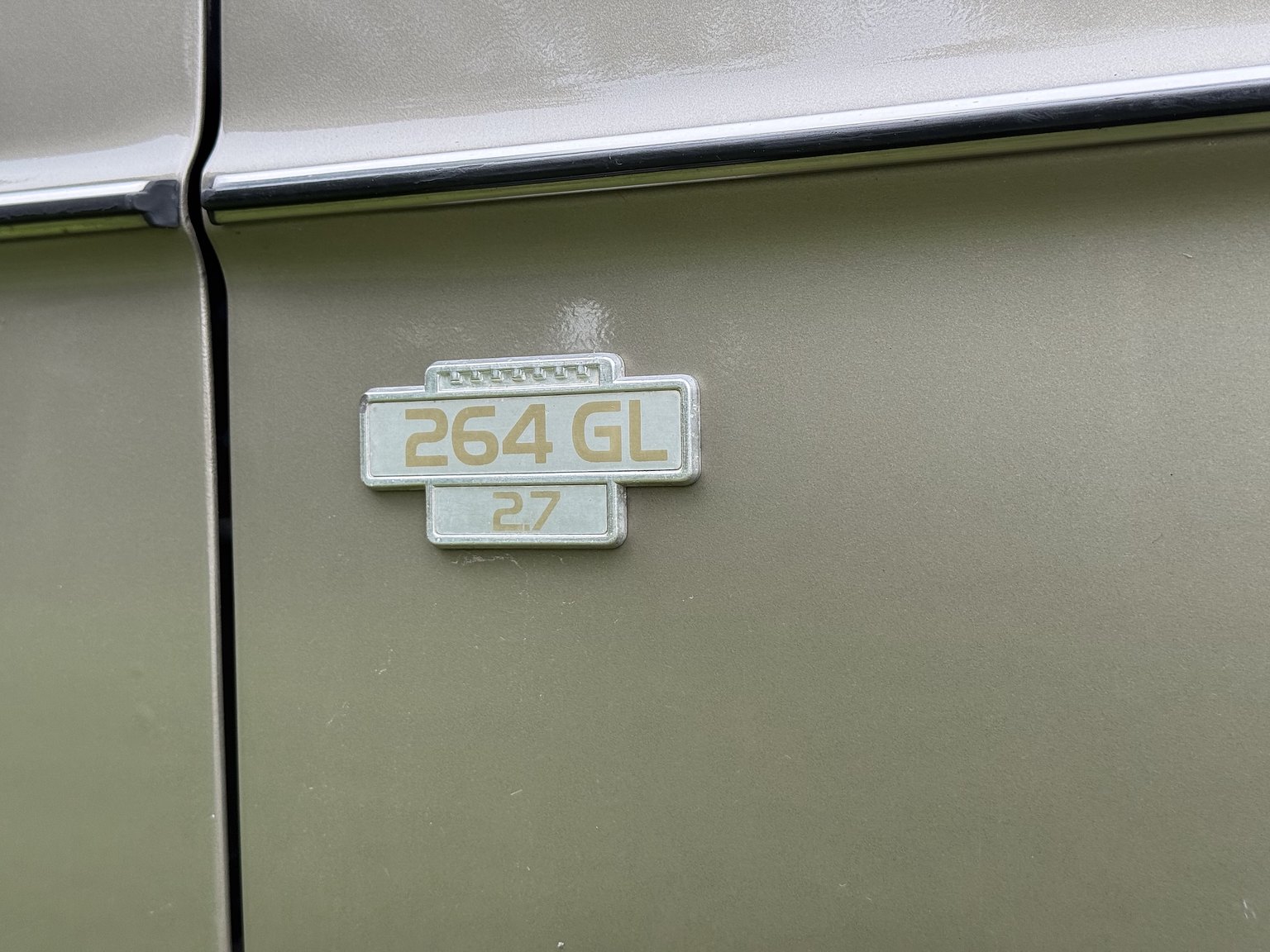 Exterior image of 1976 Volvo 264 V6 GL Automatisk
