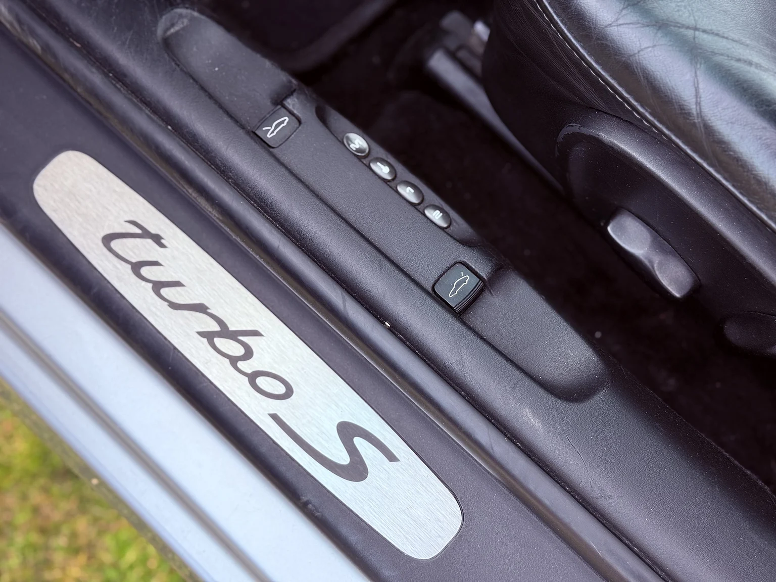 Innenraumfoto von 2005 Porsche 996 Turbo S (11)