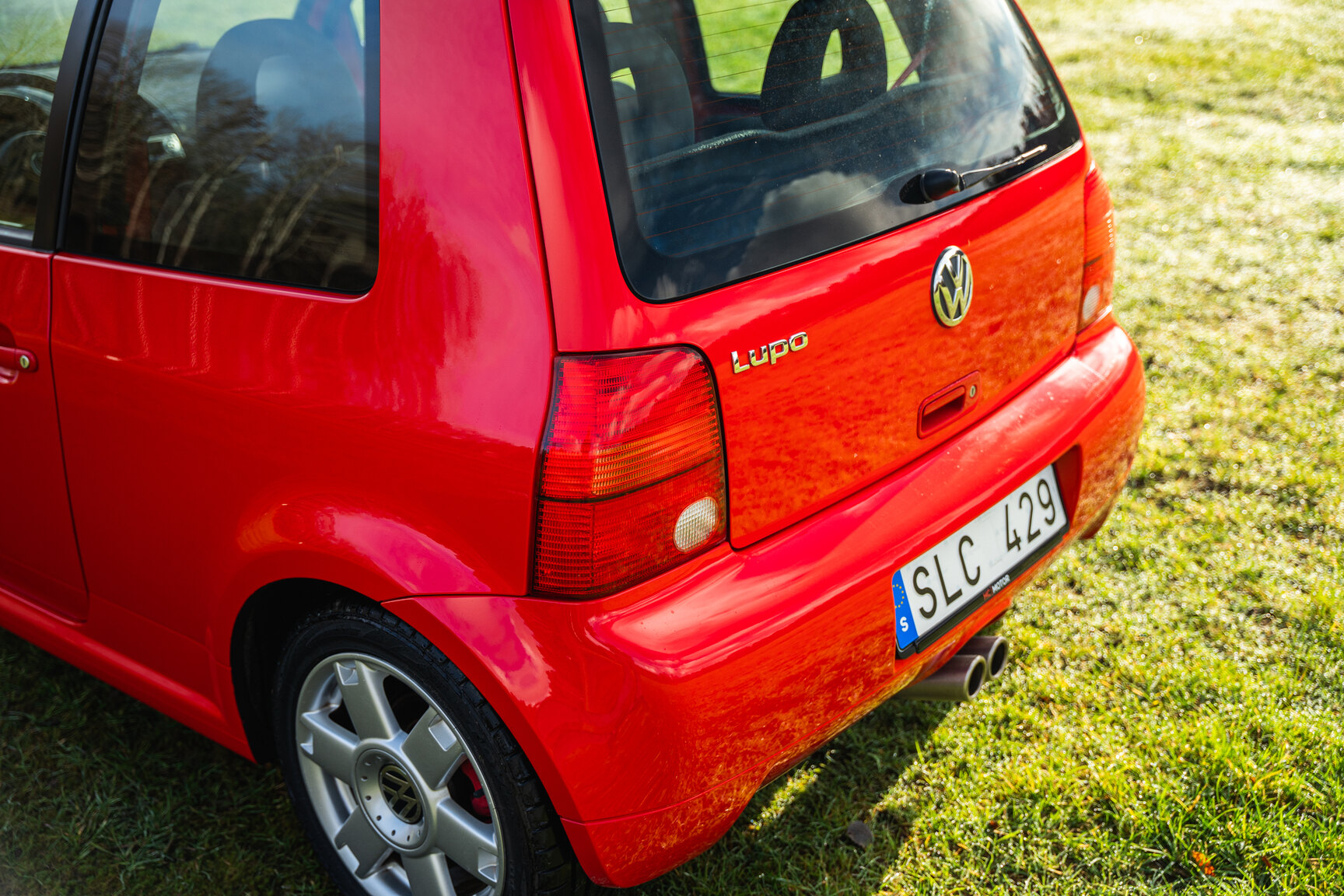 Exterior image of 2001 VW Lupo GTI