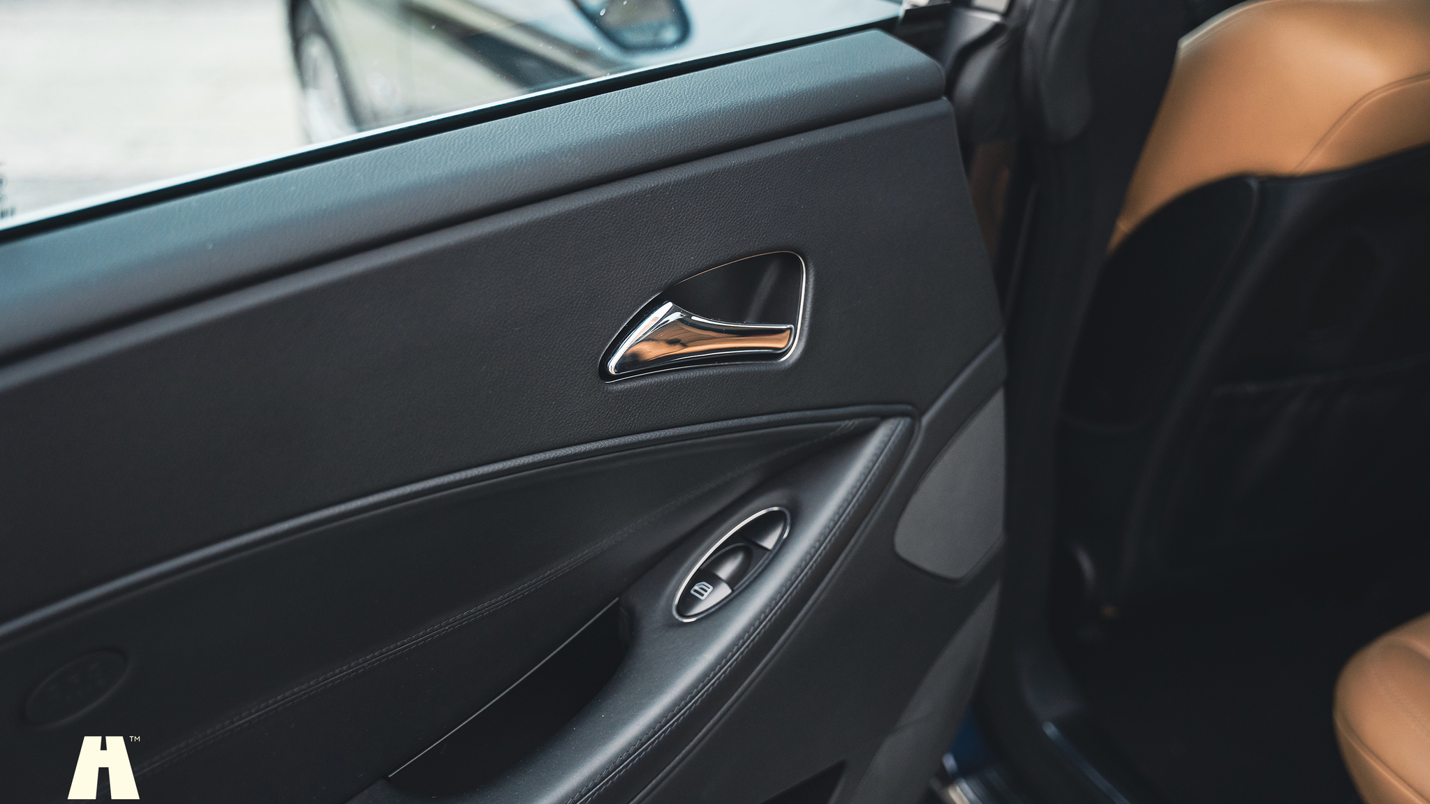 Interiörbild 2008 Mercedes-Benz CLS 63 AMG (15)