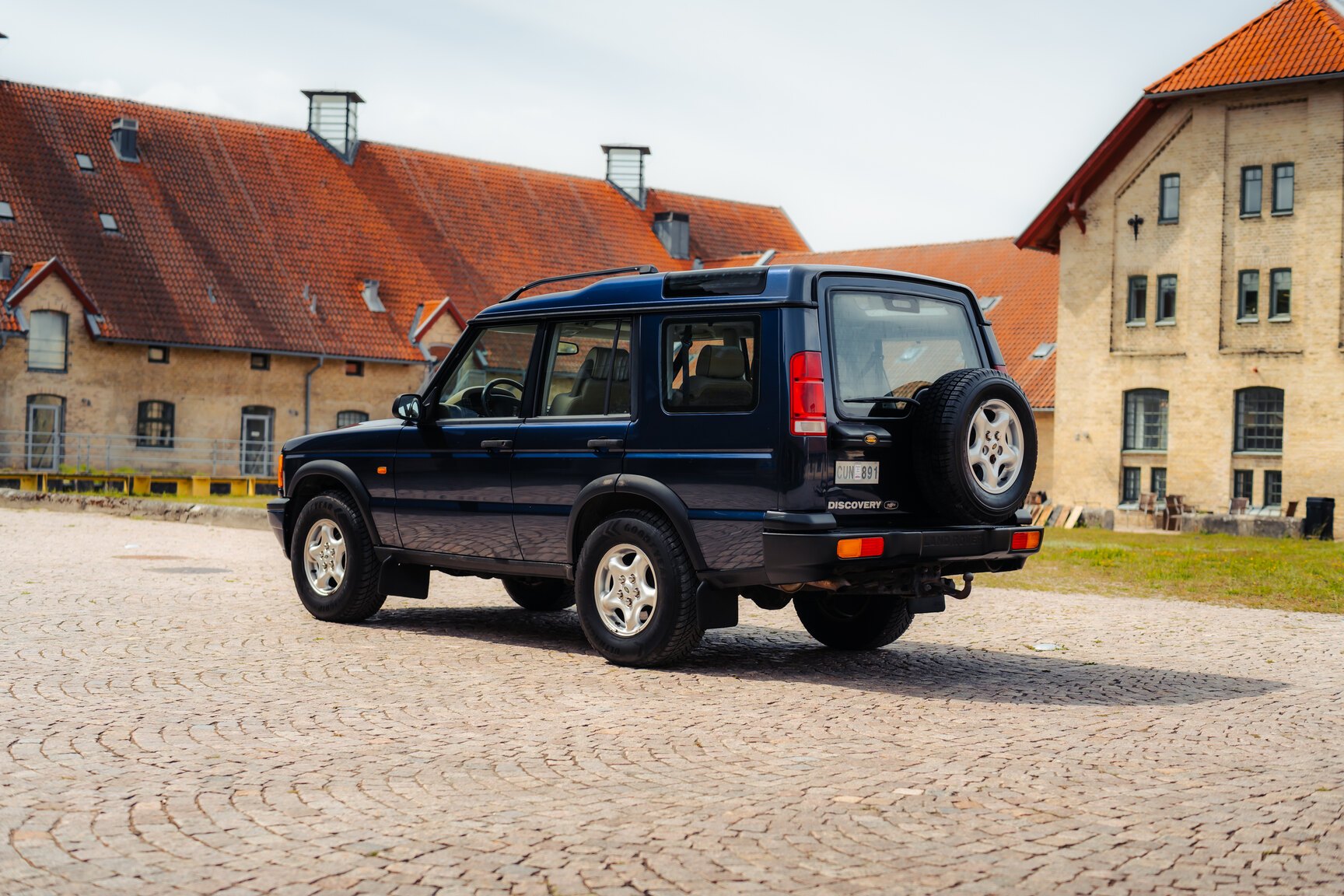 Exteriörbild på 1999 Landrover Discovery II V8
