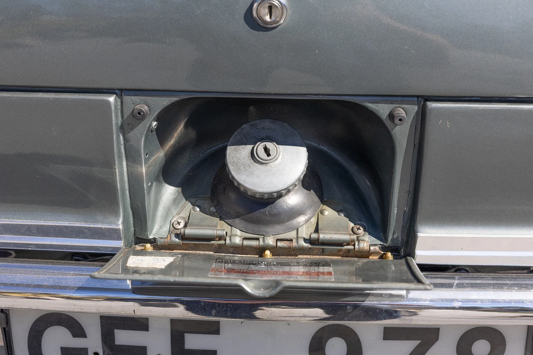 Aussenfoto 1970 Opel Admiral Admiral (124)