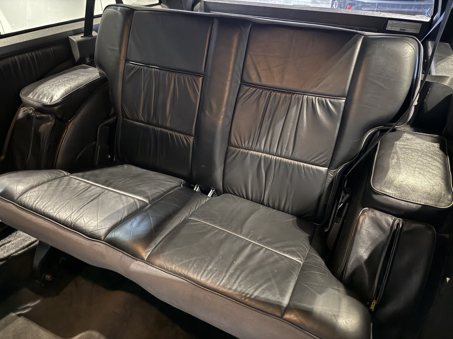 Interior image of 1992 GMC Typhoon 