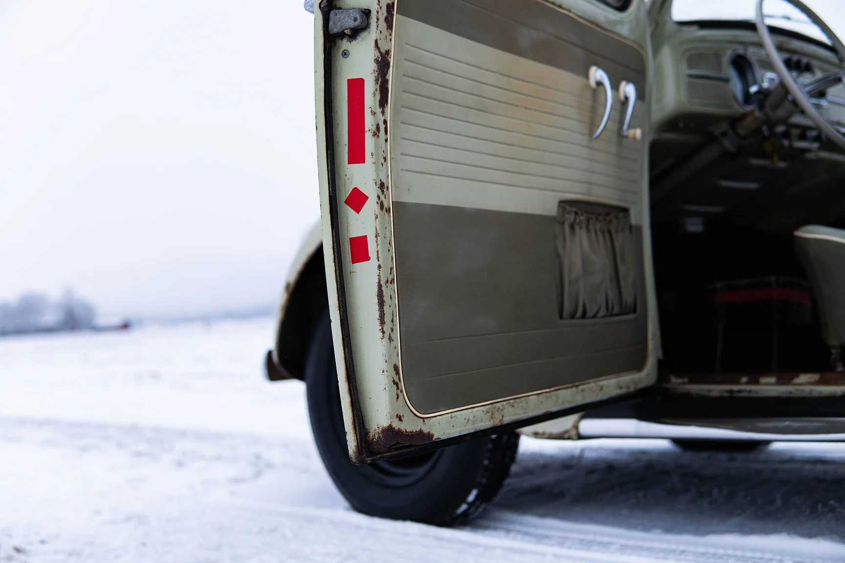 Interior image of 1959 Volkswagen 1200 (2)