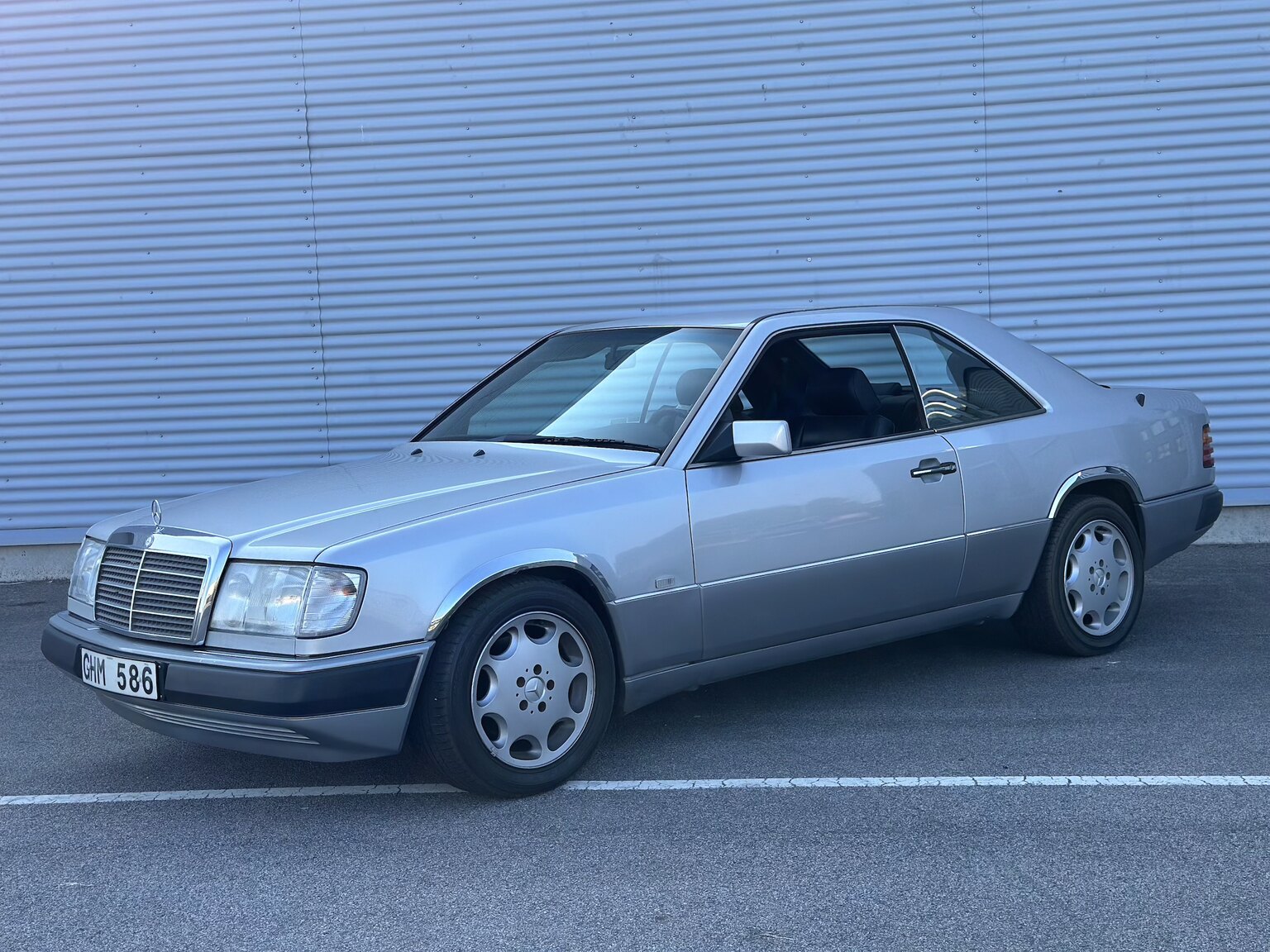 Aussenfoto 1992 Mercedes-Benz 300 CE-24
