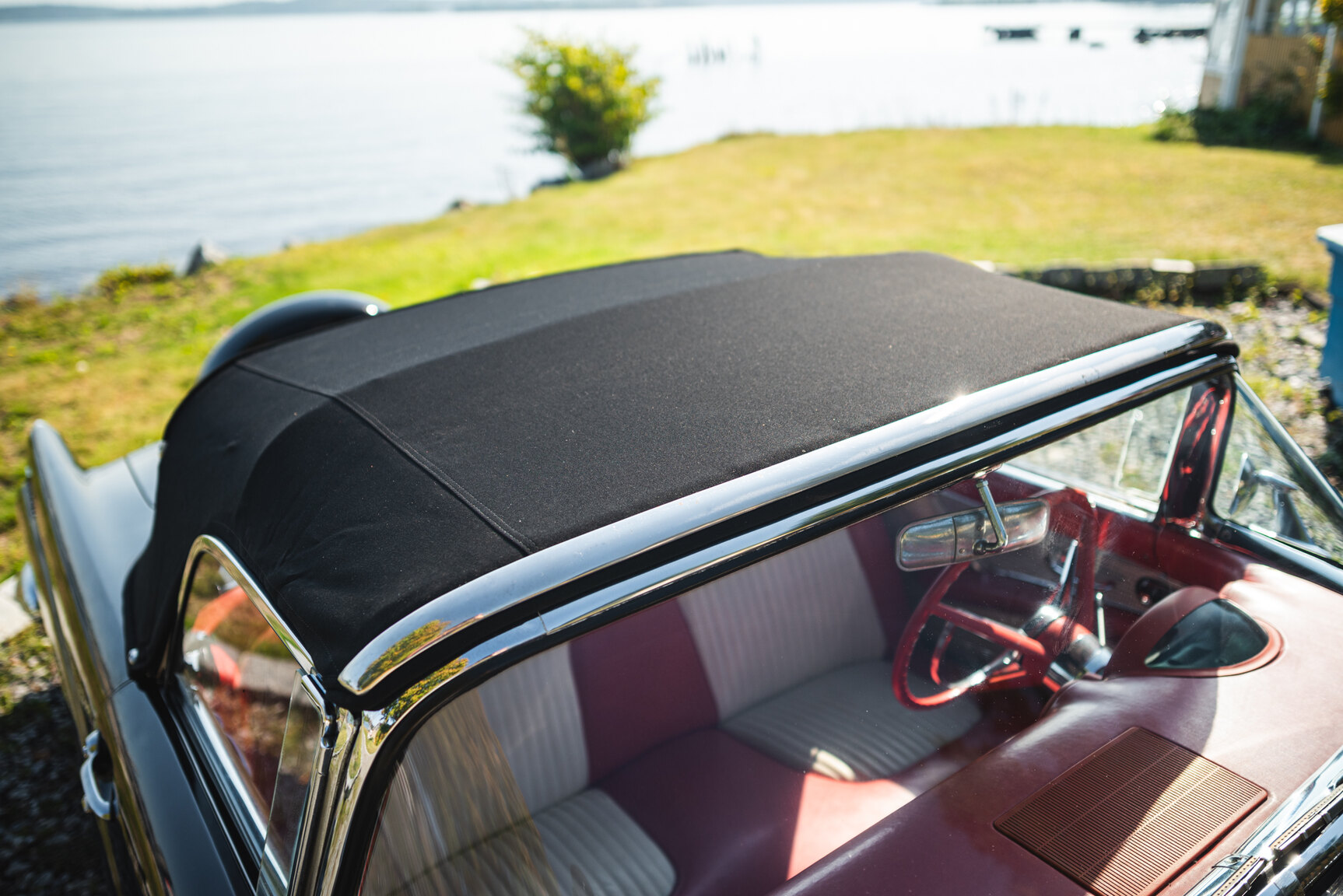 Exterior image of 1956 Ford Thunderbird