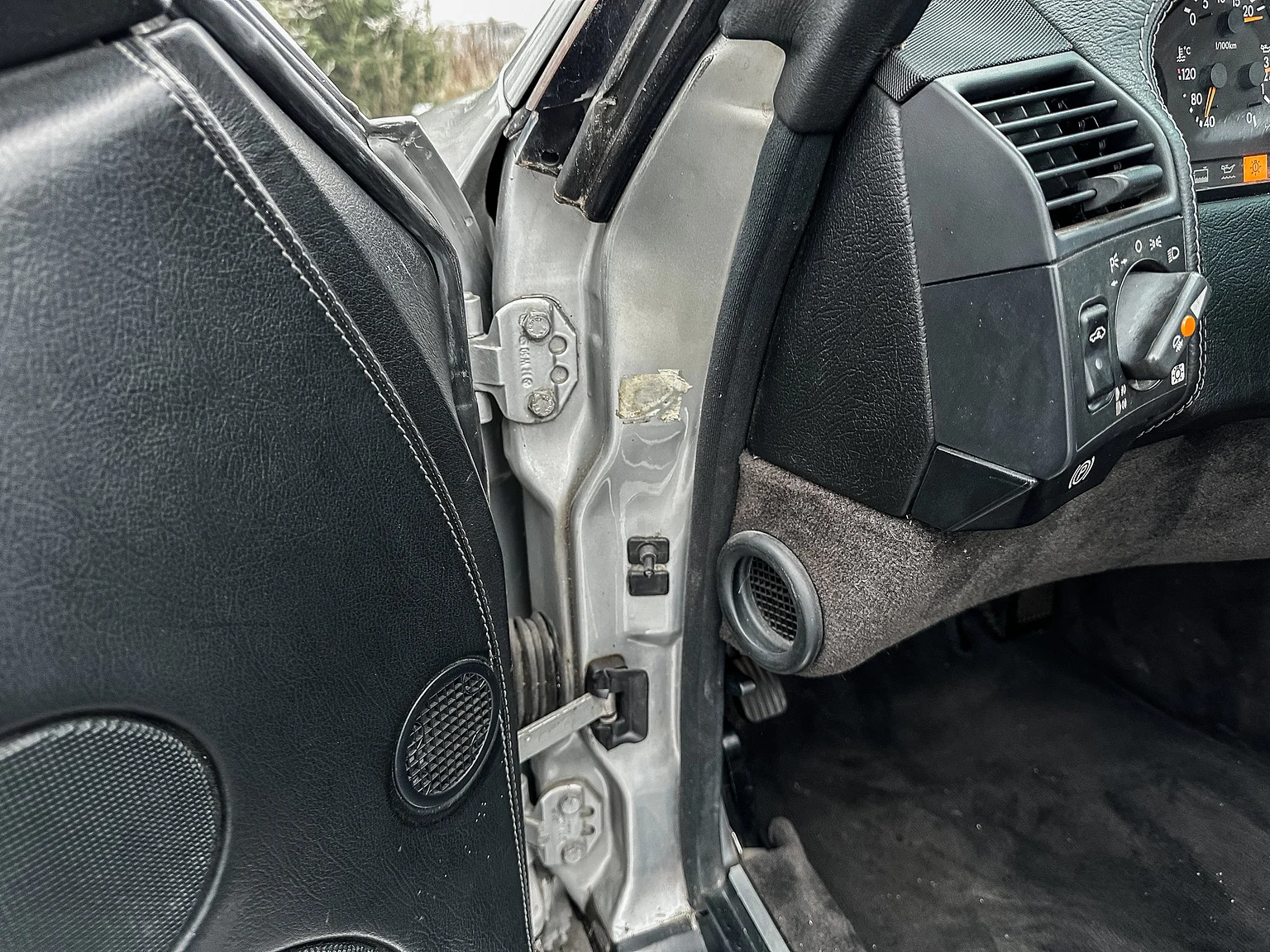 Interiörbild 1993 Mercedes-Benz 600 SL (45)