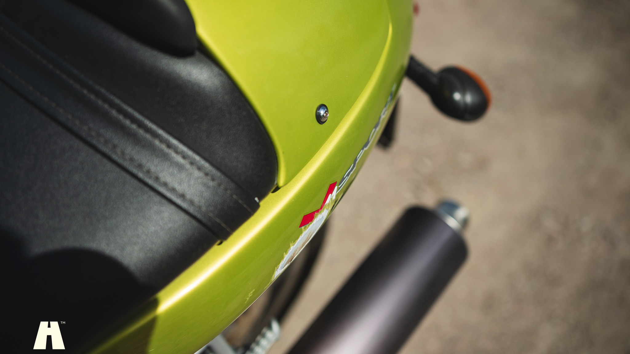 Exterior image of 2002 Moto Guzzi V11 Sport (35)