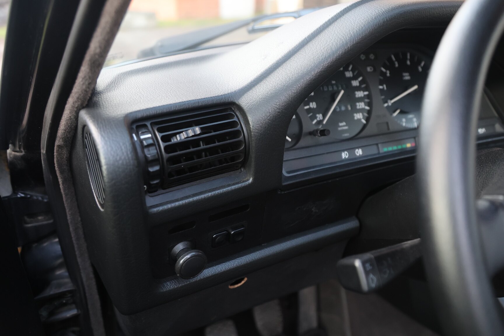 Interiörbild 1989 BMW 325i