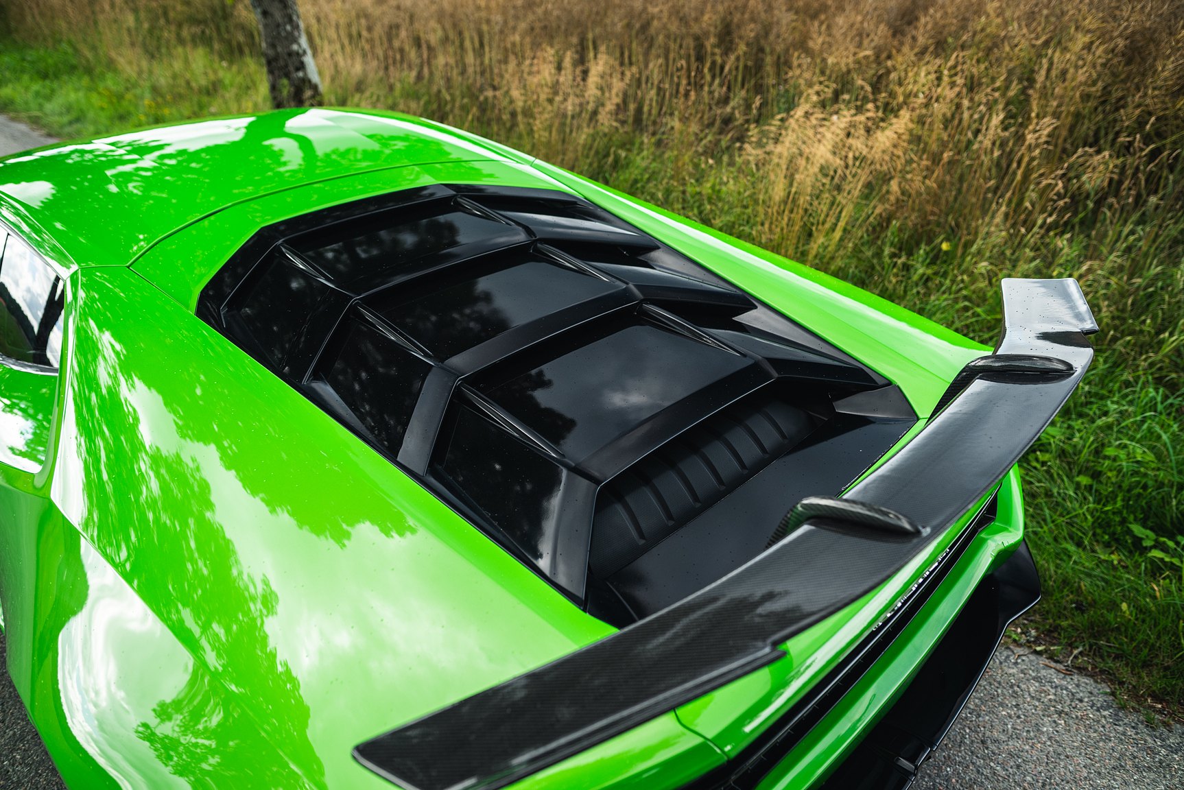 Exterior image of 2016 Lamborghini Huracan LP-610-4