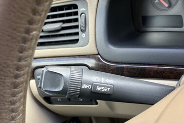 Interior image of 1999 Volvo S80