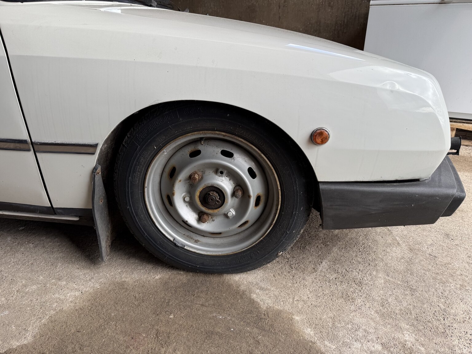 Exterior image of 1984 Citroën GSA Break