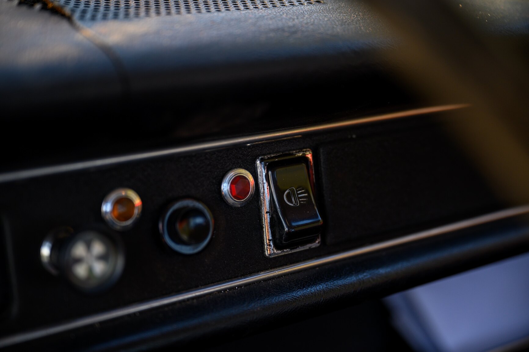 Interior image of 1970 BMC Morris 1300 MKII