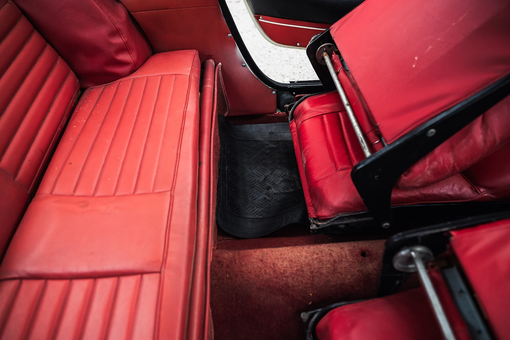 Innenraumfoto von 1964 Volvo P 1800S (53)