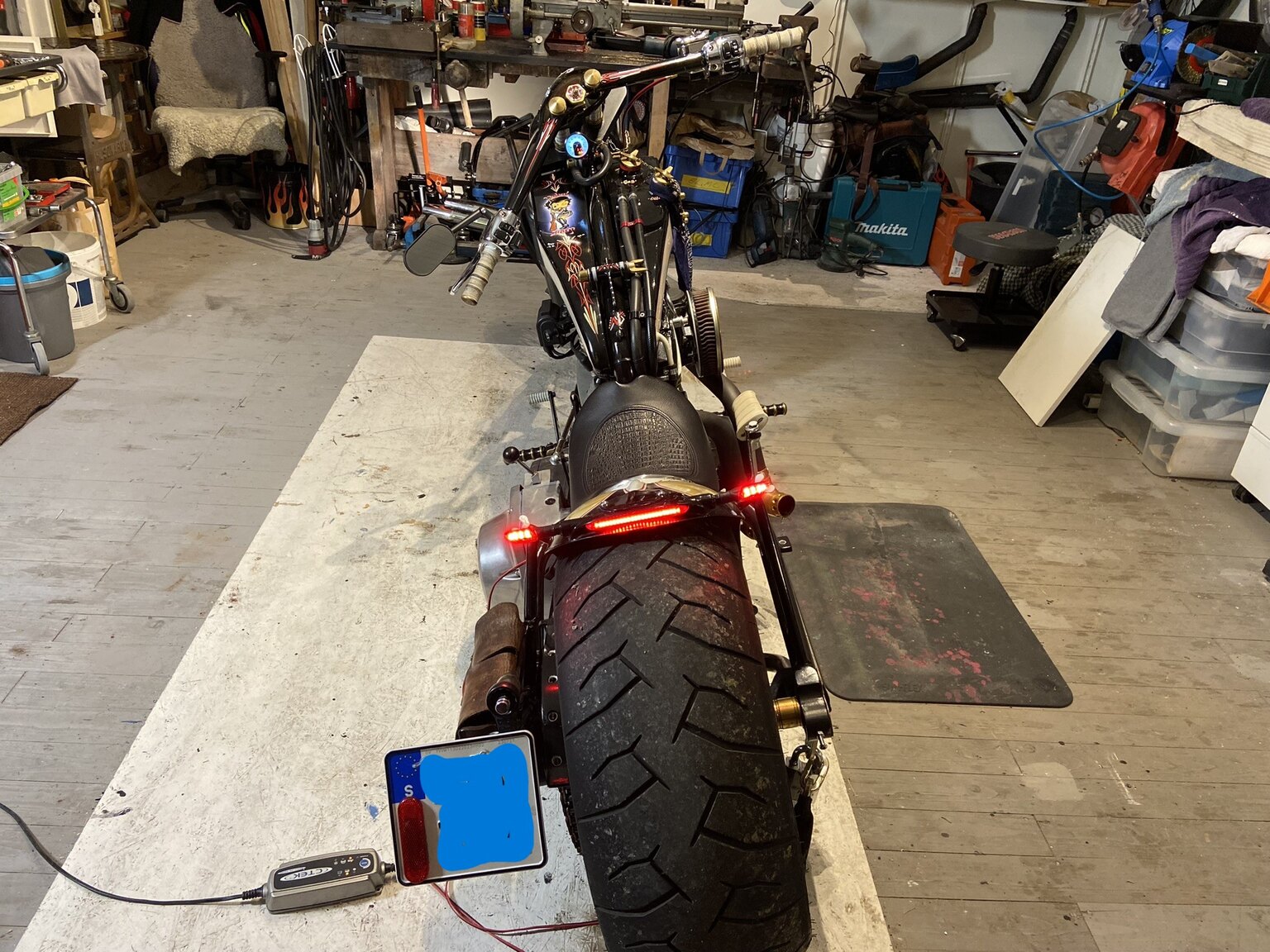 Exteriörbild på 2023 Harley-Davidson Soultrain Belle (37)