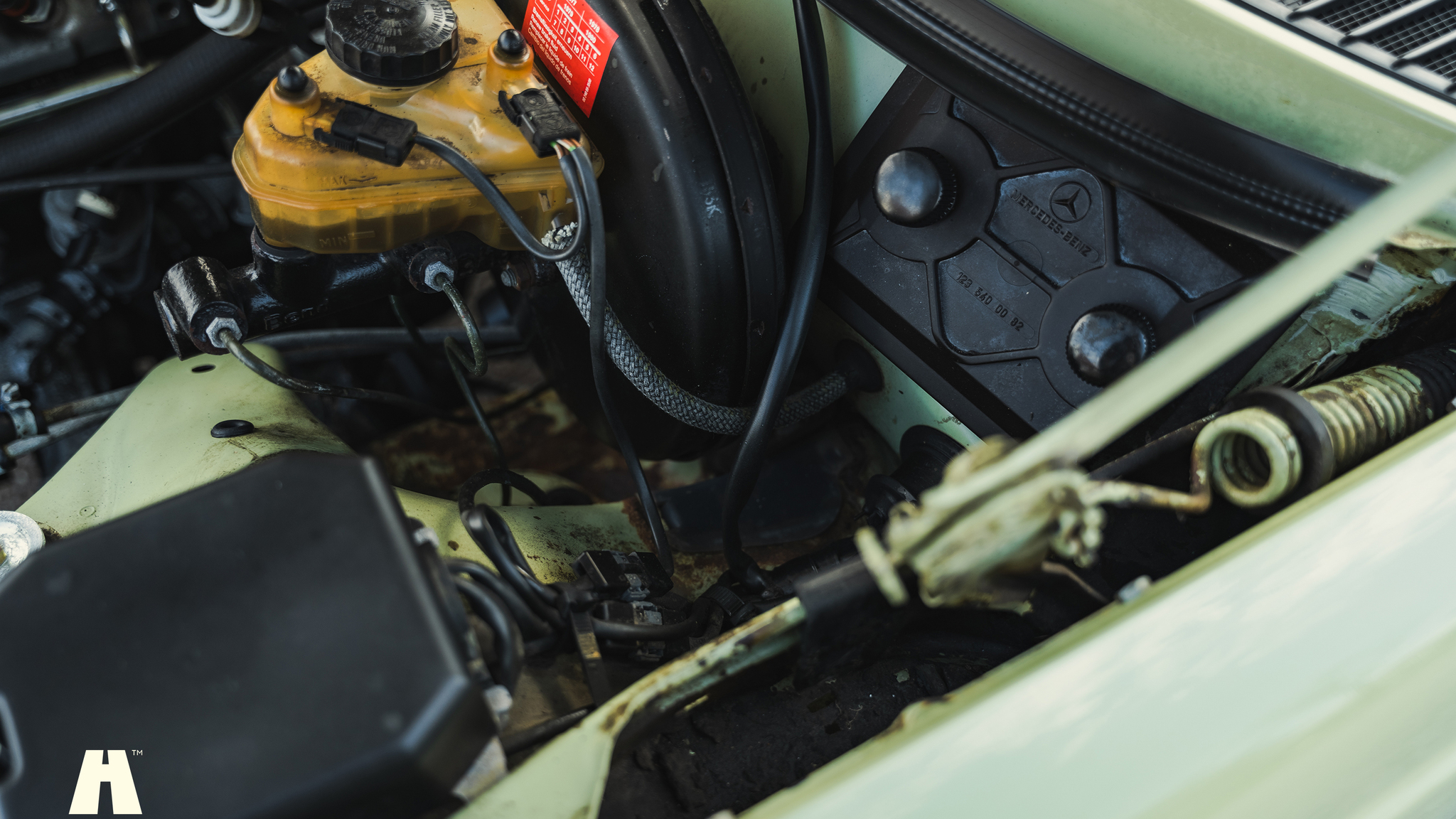 Image of 1979 Mercedes Benz 230 mechanics