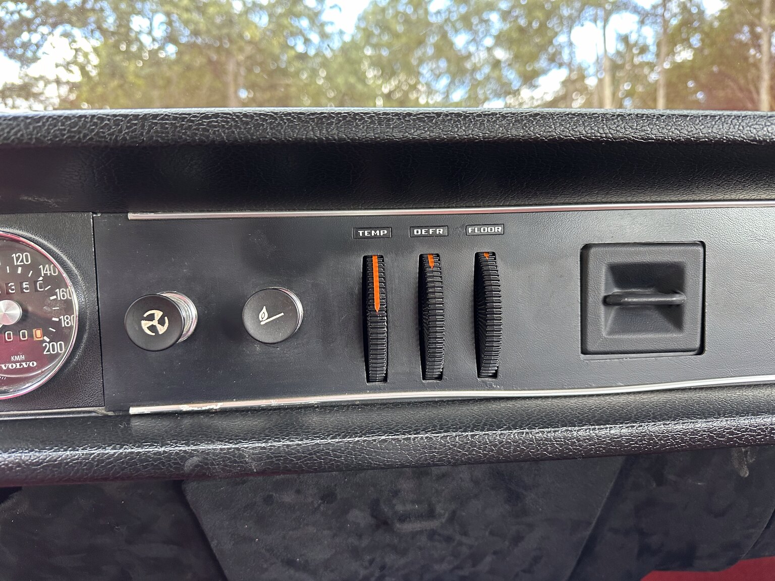 Innenraumfoto von 1969 Volvo 144 custom