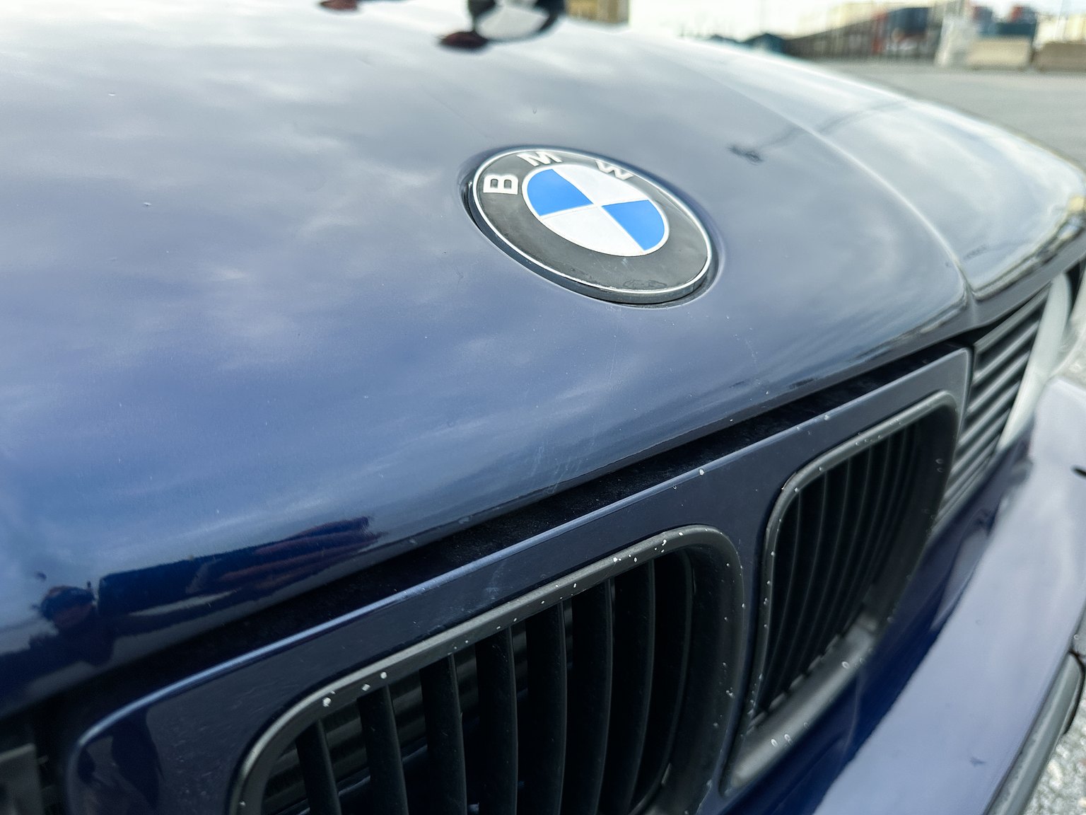 Exteriörbild på 1992 BMW 525i Touring Outlaw