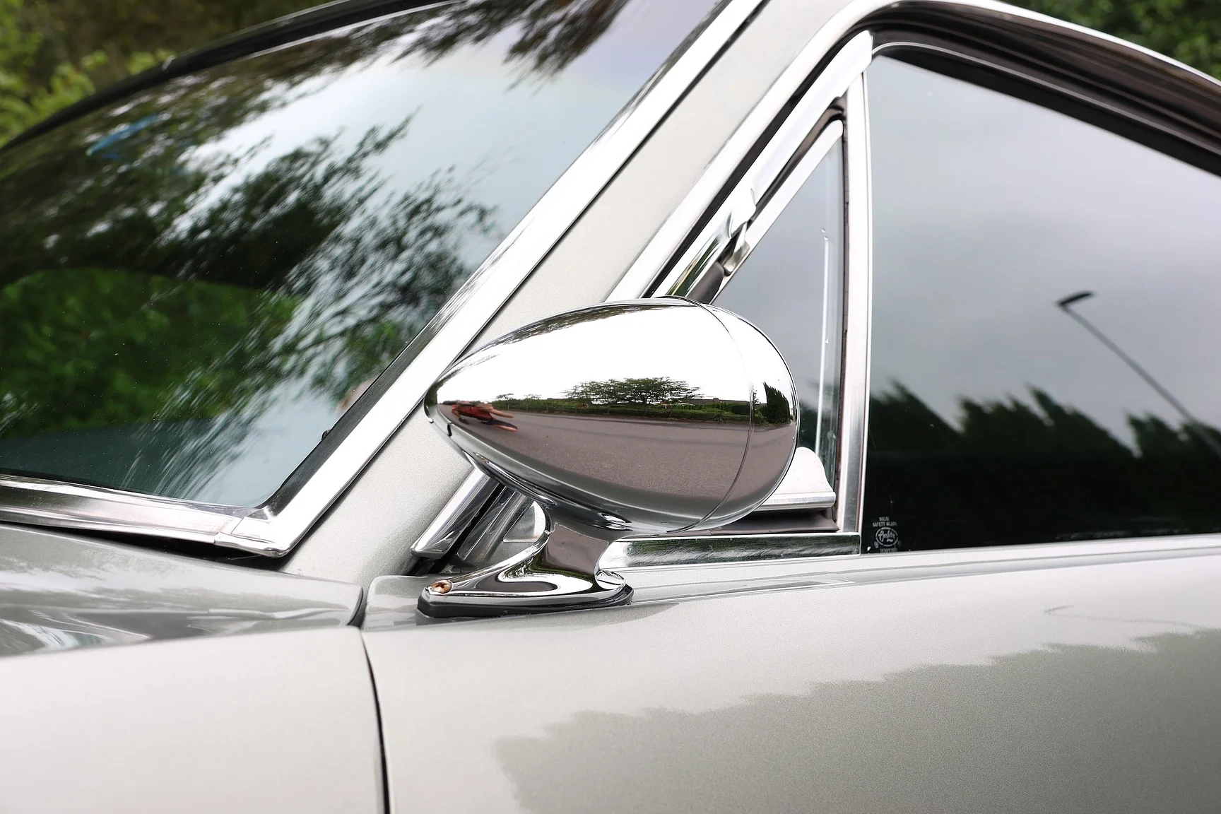 Exterior image of 1965 Ford Mustang Fastback Restomod (28)