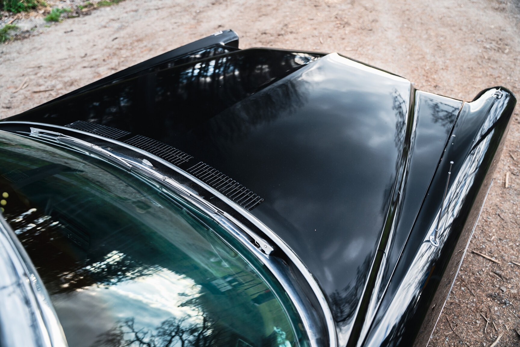 Exterior image of 1968 Cadillac De Ville Convertible