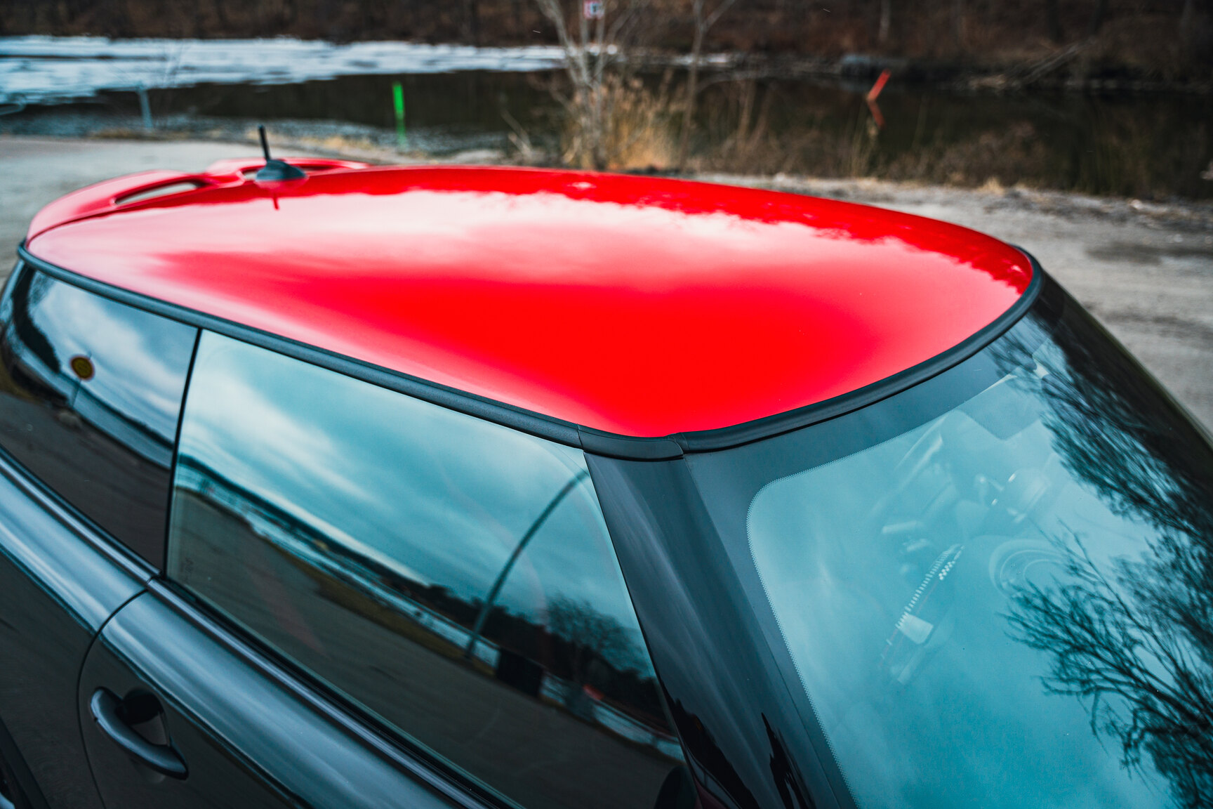 Exteriörbild på 2017 Mini Cooper JCW (27)