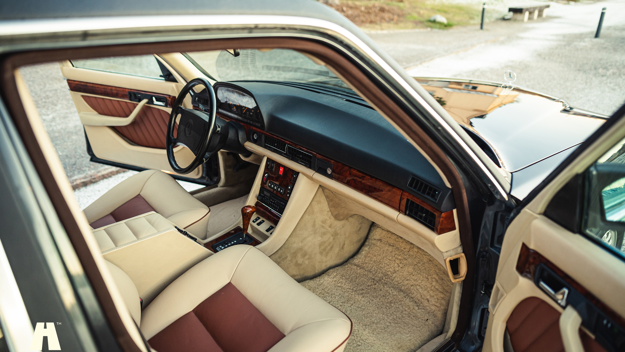 Interiörbild 1991 Mercedes 1000 SEL TRASCO