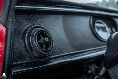 Interior image of 1970 Austin Mini 1000