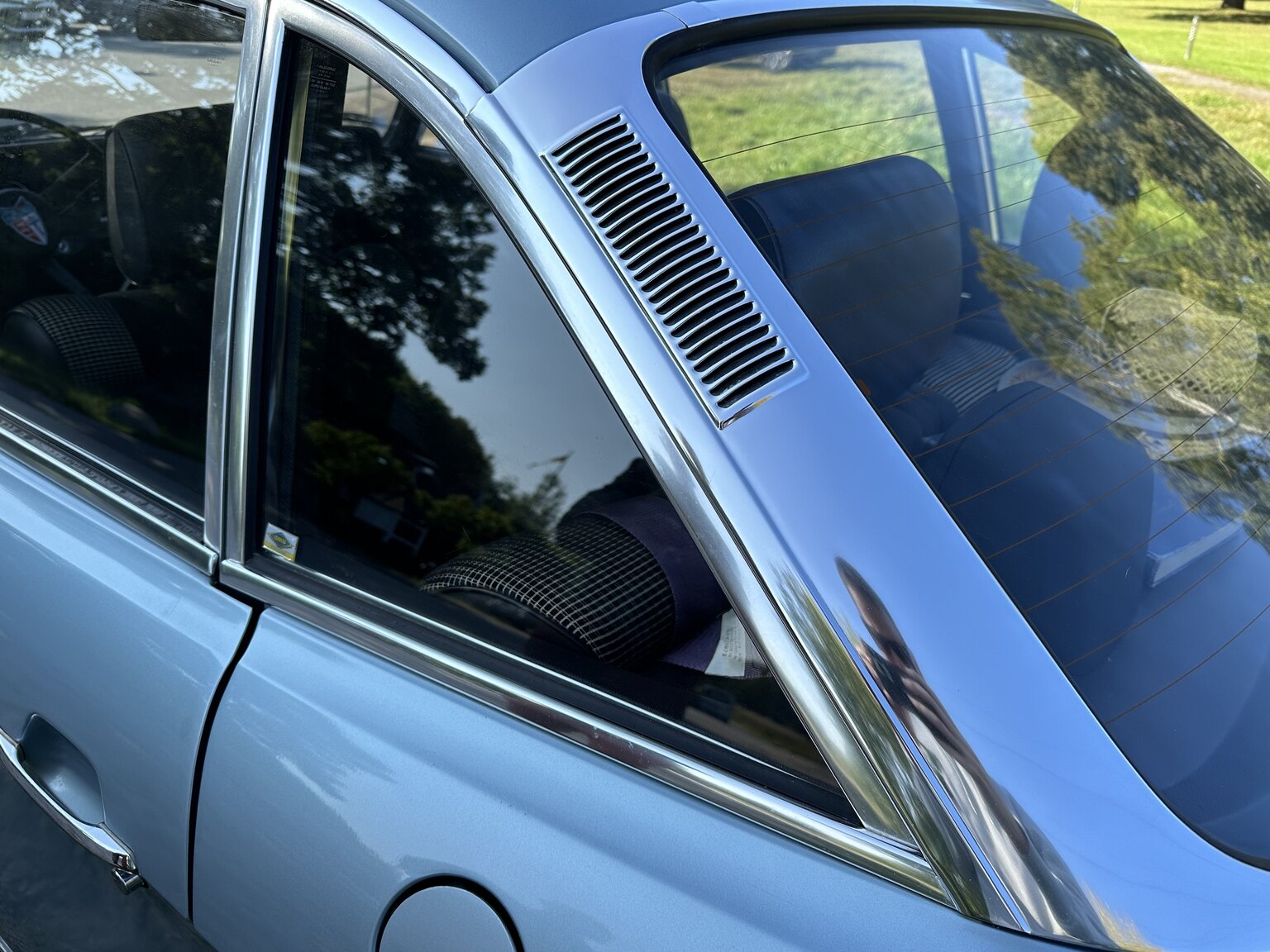 Exteriörbild på 1975 NSU RO 80