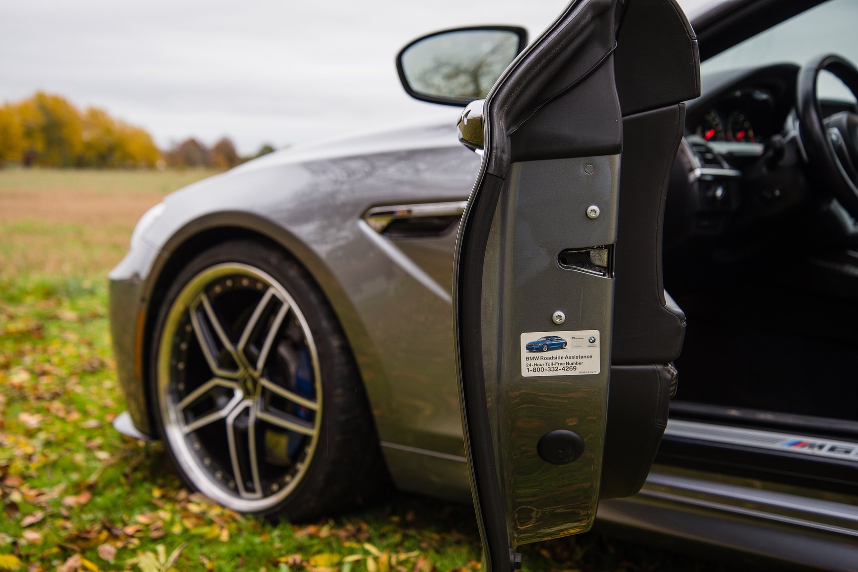 Interior image of 2014 BMW M6C