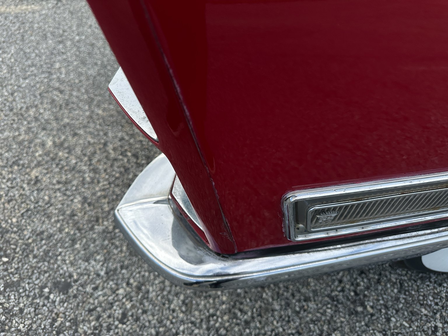 Exteriörbild på 1968 Cadillac DeVille Convertible
