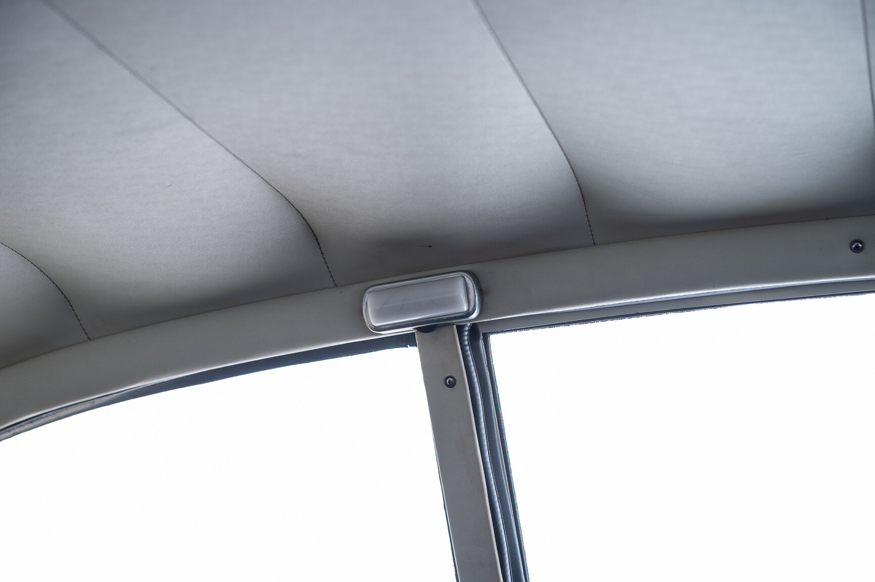 Interior image of 1965 Lancia Flavia Coupé