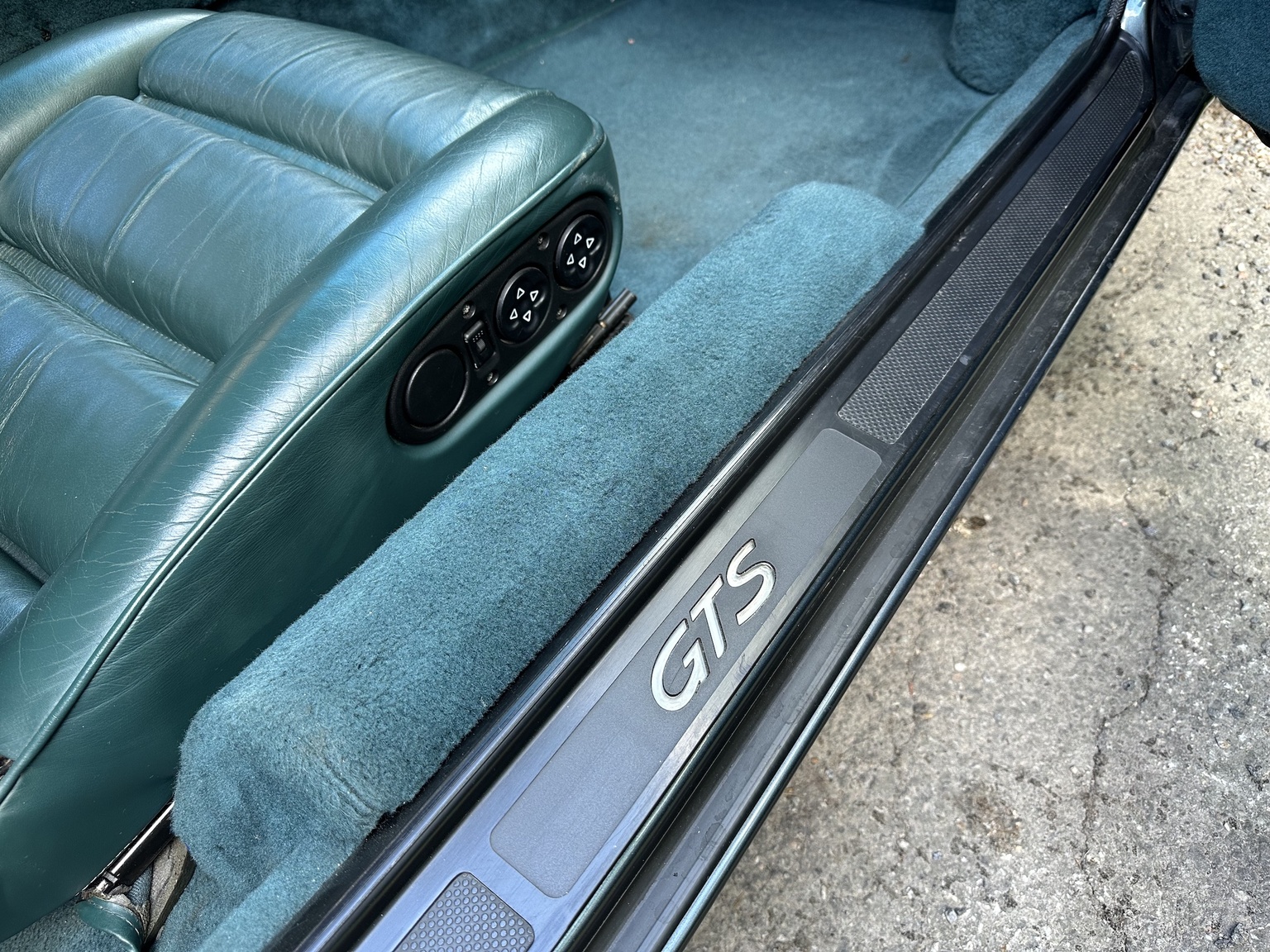 Interiörbild 1994 Porsche 928 GTS