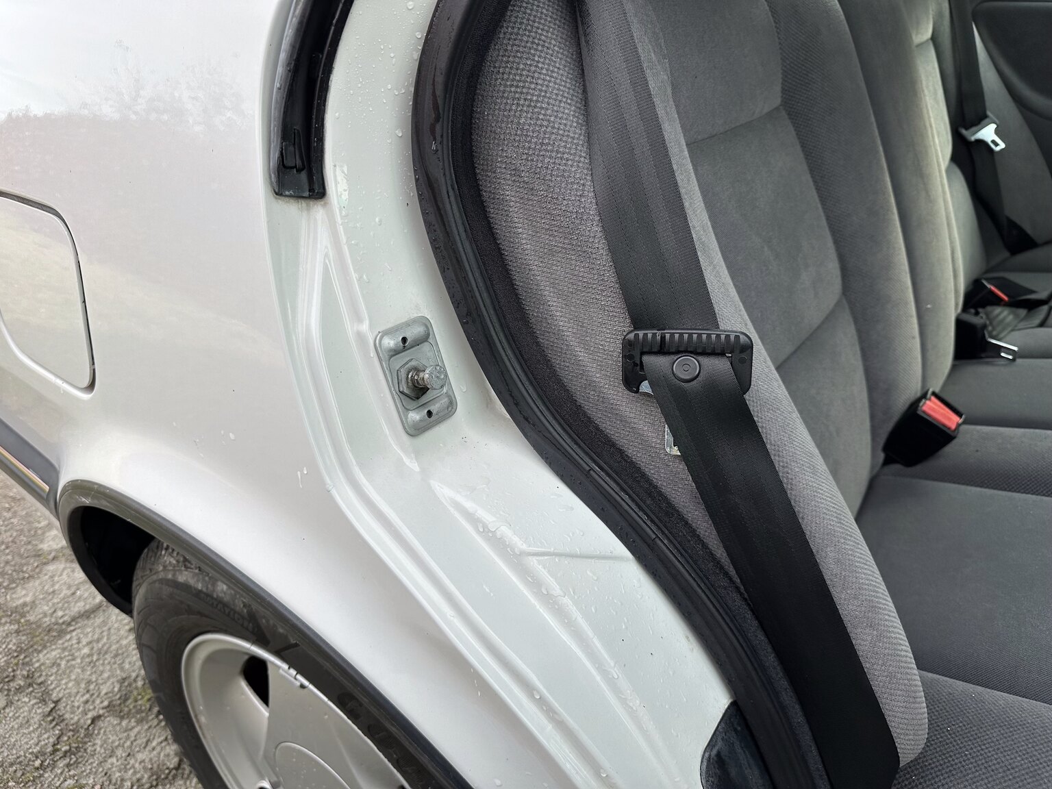 Interior image of 1996 SAAB 9000