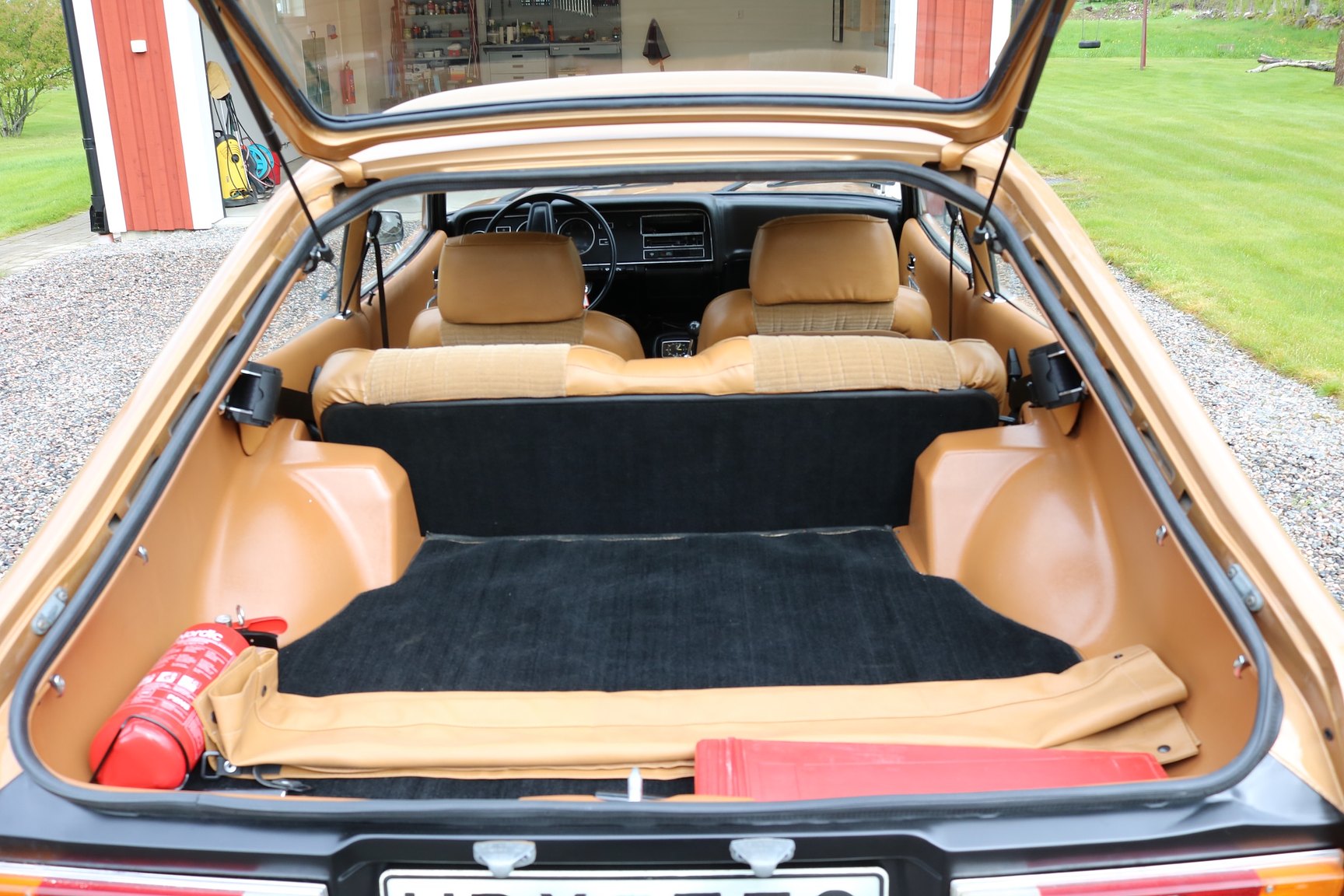Interiörbild 1975 Ford Capri 1600