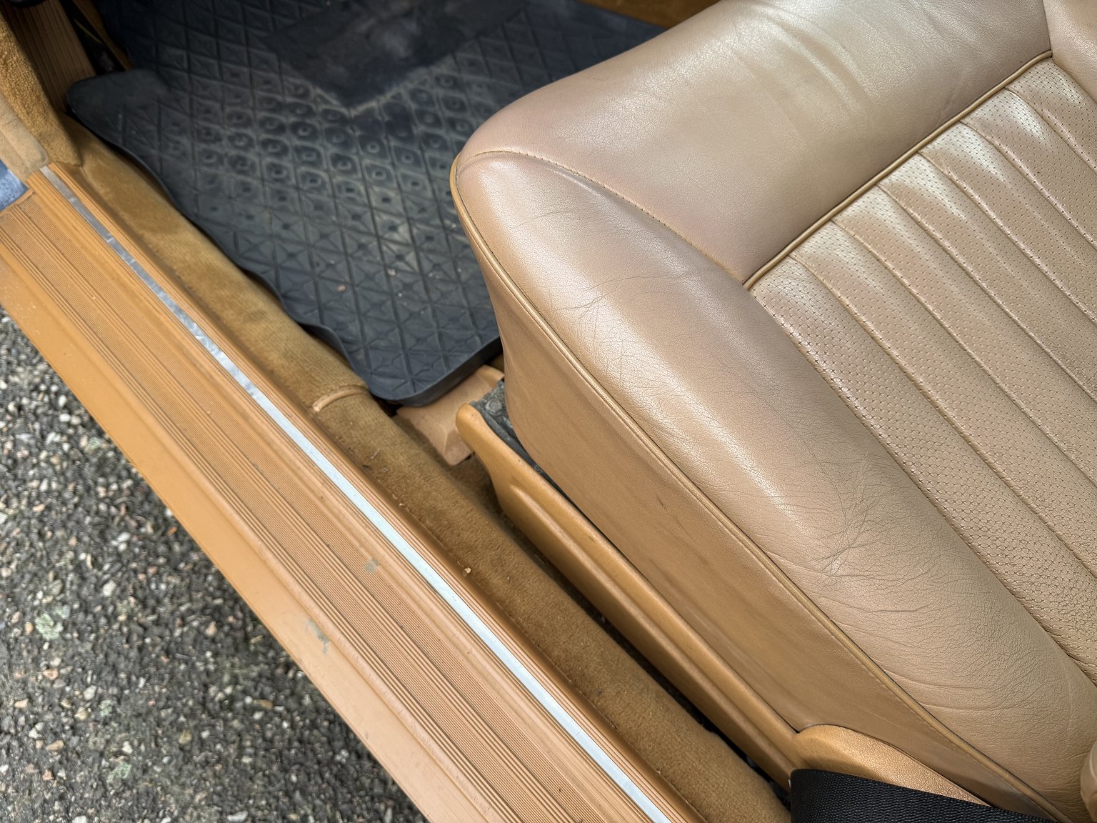 Interiörbild 1987 Mercedes-Benz 300 SE