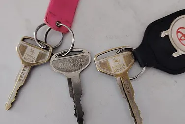 #<Image:0x00007f702f3ff010>